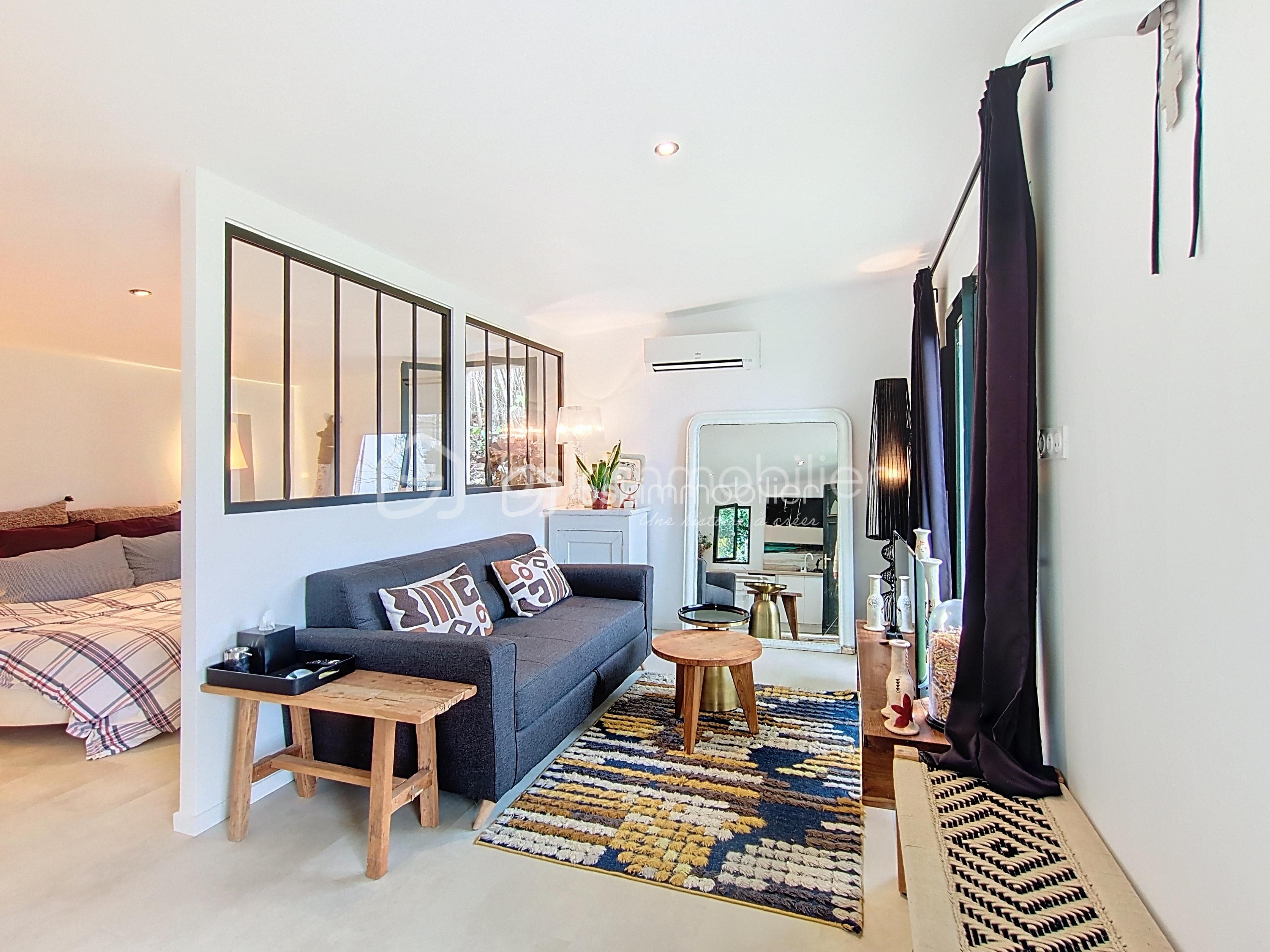 Maison de 253 m² - dependance vue d'ensemble.jpg