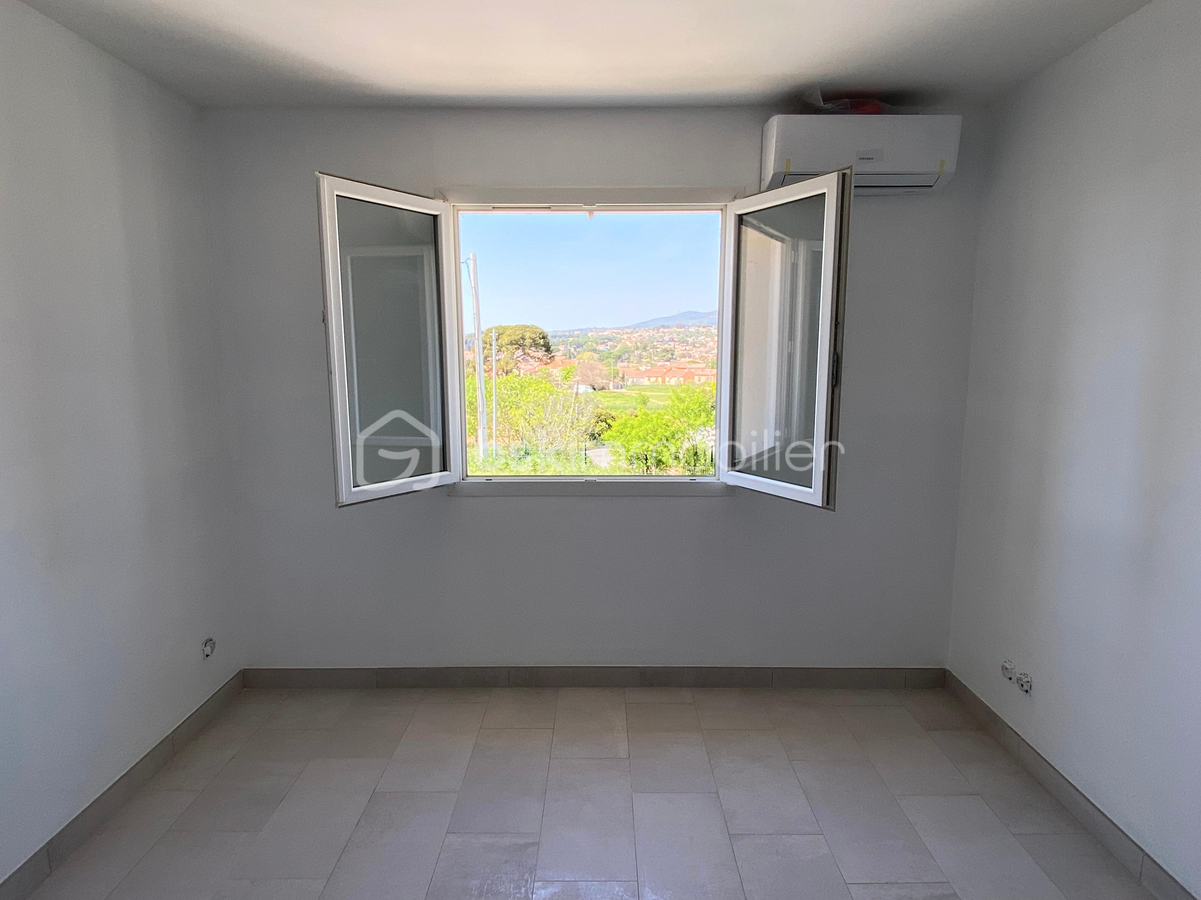 Maison de 99 m² - 940d0934-54d6-4ebe-a94f-69149c6c694b.jpg