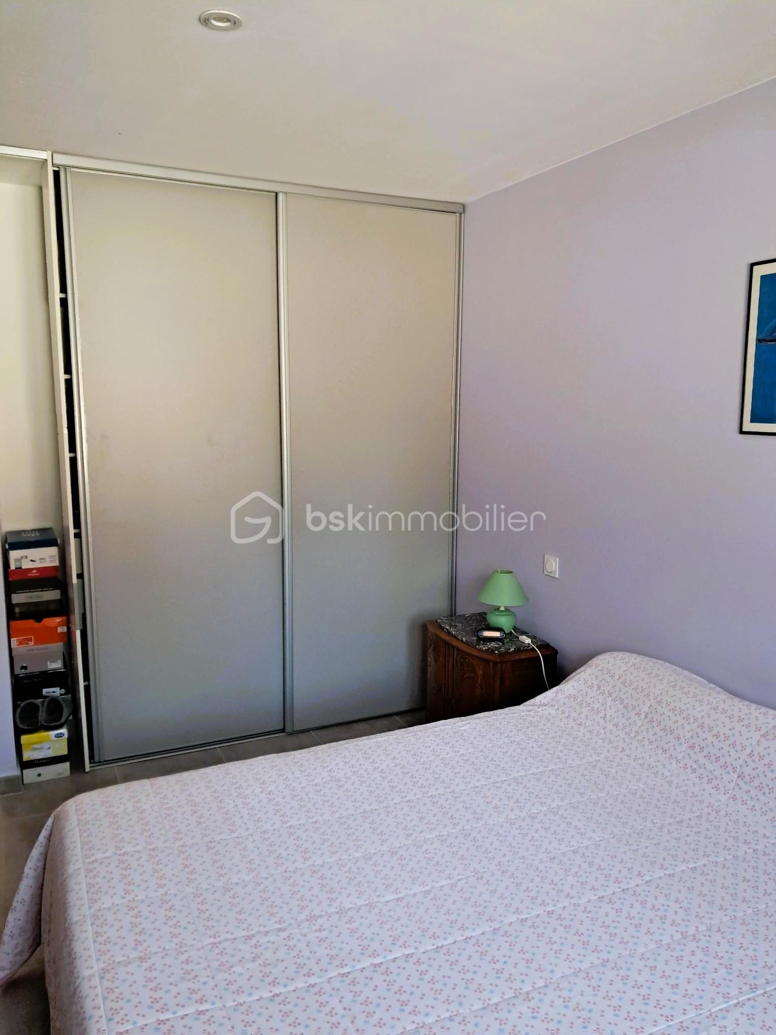 Maison traditionnelle de 59,42 m² - 02 - chambre.jpg