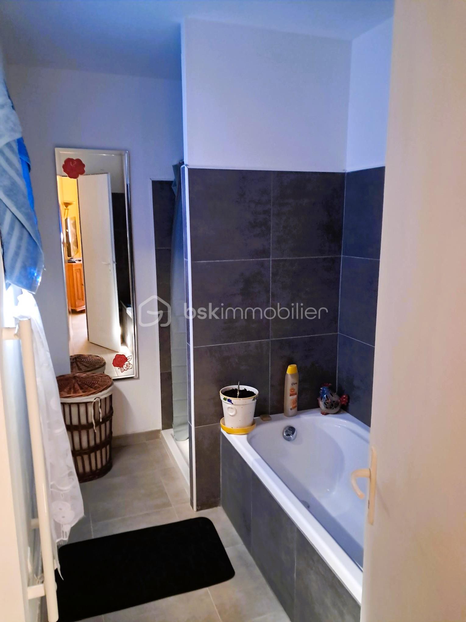 Maison traditionnelle de 59,42 m² - 05 - sdb.jpg