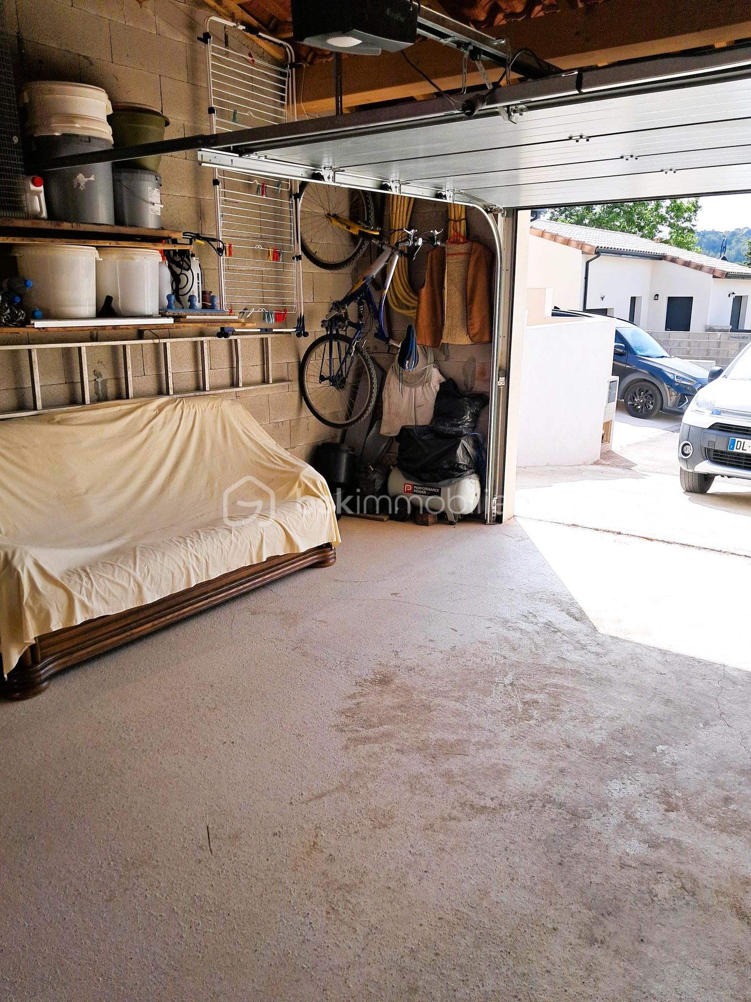 Maison traditionnelle de 59,42 m² - 22 - garage.jpg