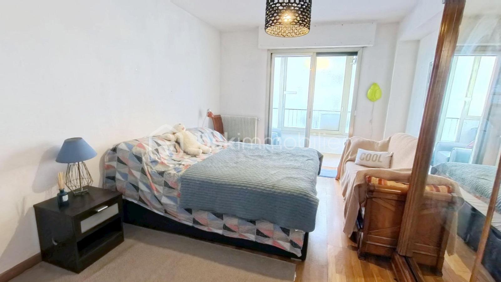 Appartement de 76 m² - 5687168d-2155-4d3c-93bc-f778c54e122e.jpeg