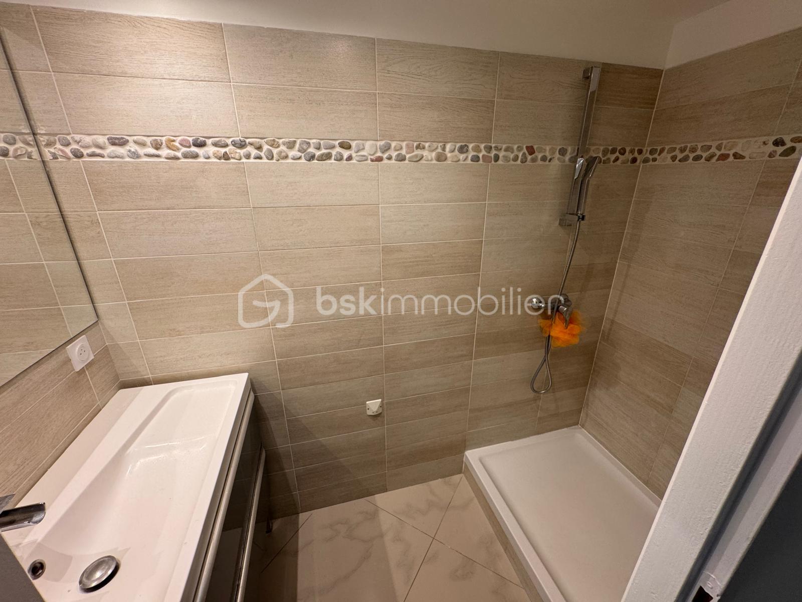 Maison de 129 m² - afe9a62f-f511-44a5-81d3-e9957315f234.jpeg