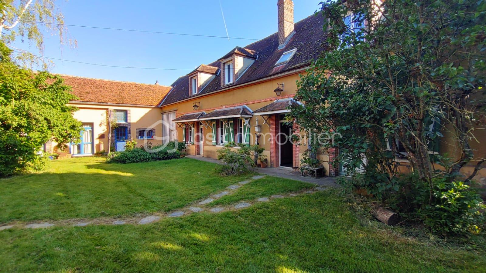 Maison longere de 336 m² - IMG-20251007-WA0021.jpg