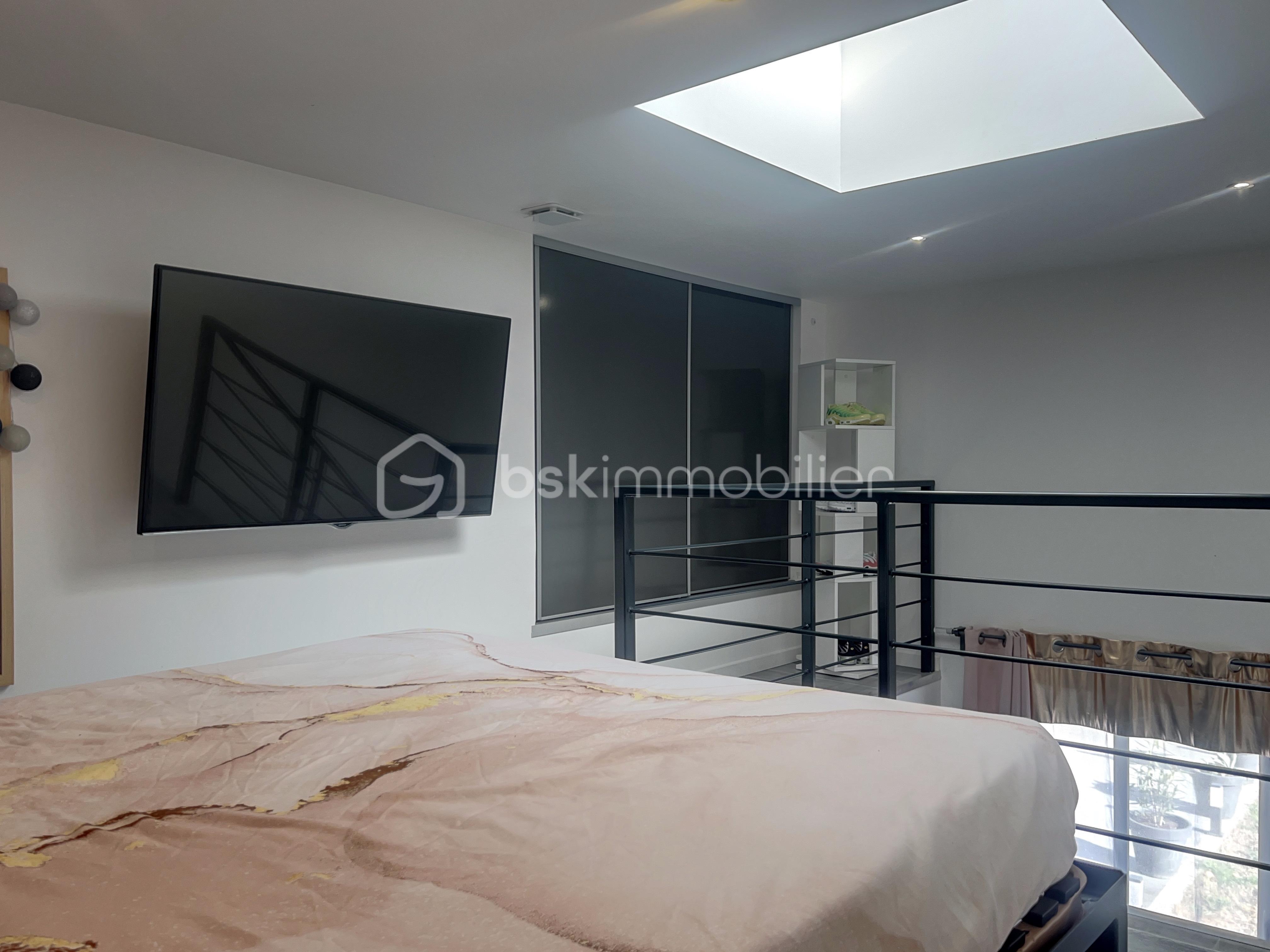 Maison contemporaine de 180 m² - 5231E545-BF27-12C2-C134-FEEF587400C6.jpg
