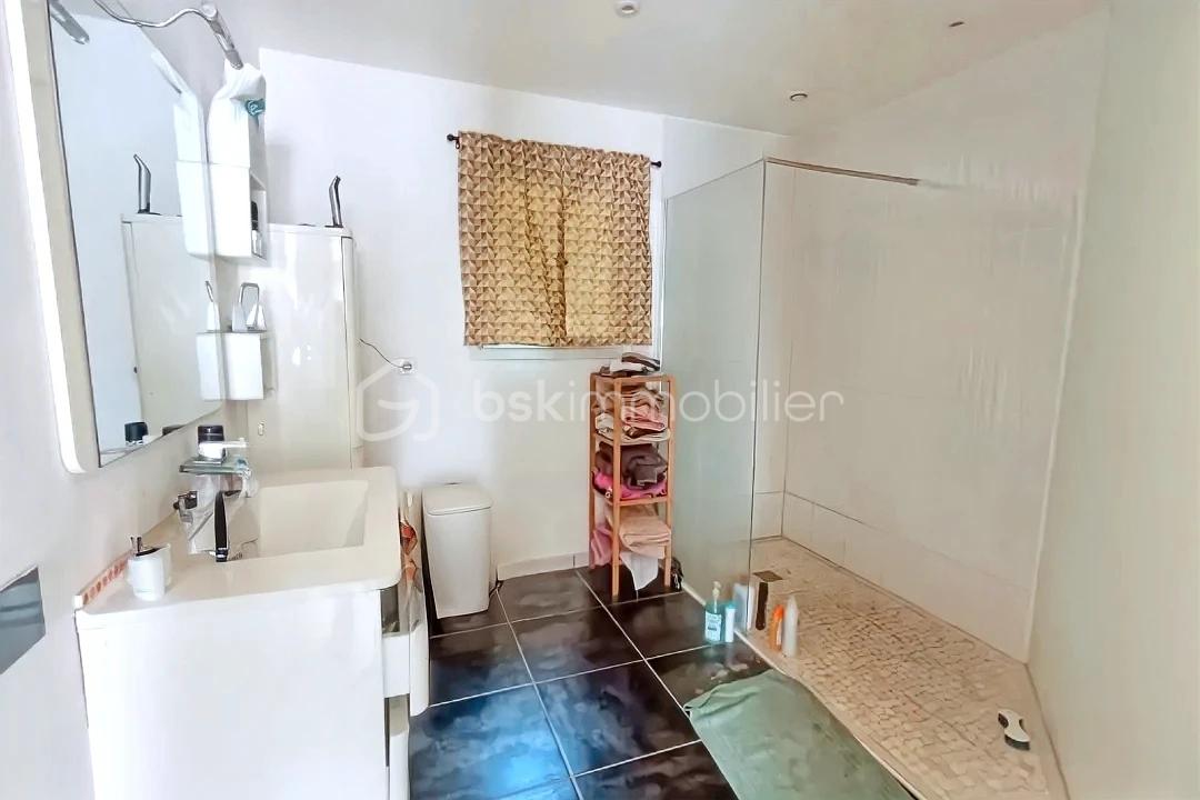 Maison de 168 m² - hoqi-4cc713ba924e44d68cedfb49ea3dee10.jpg