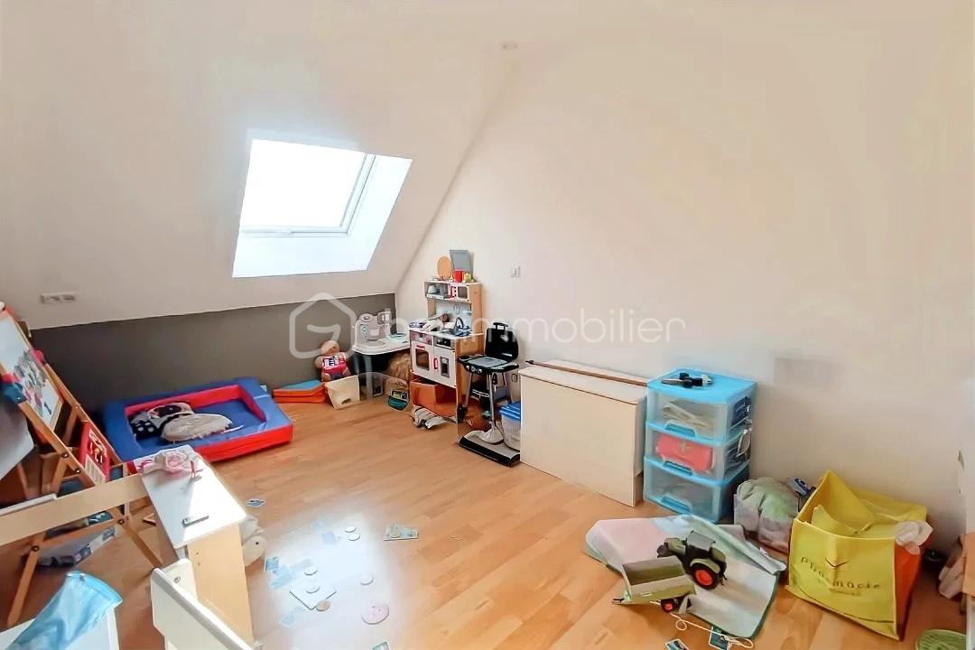 Maison de 168 m² - hoqi-a2aeb741305e42b5b2dd843a376ac009.jpg