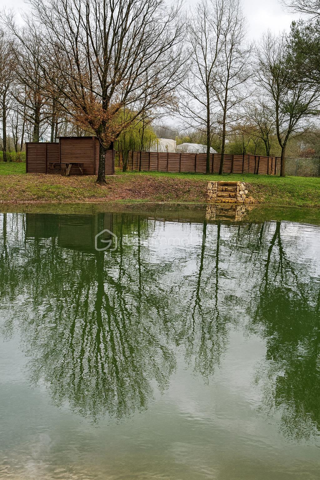 Terrain de loisirs de 10 885 m² - tof 7.png