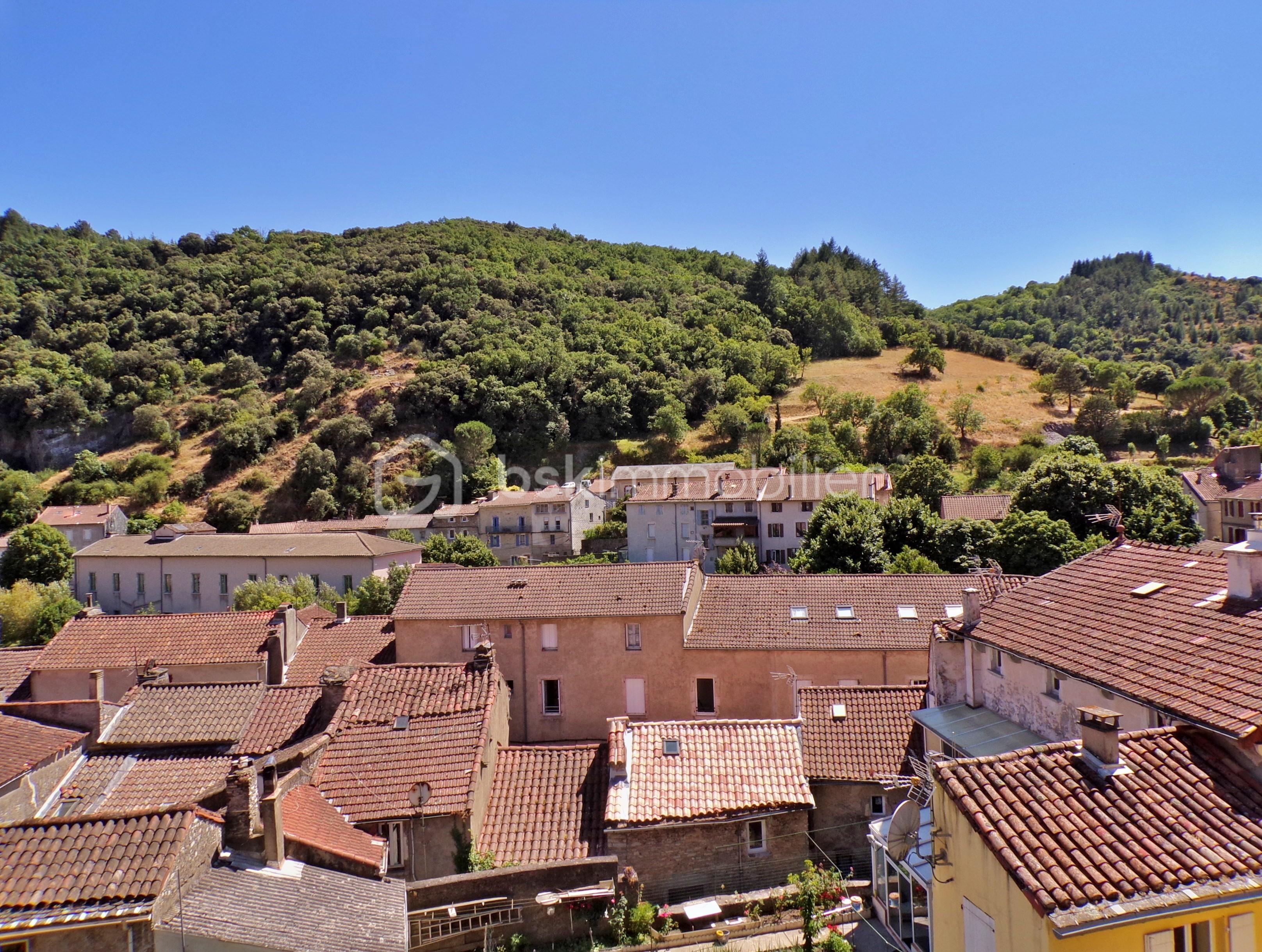 Immeuble de 325 m² - Vue extérieure.JPG