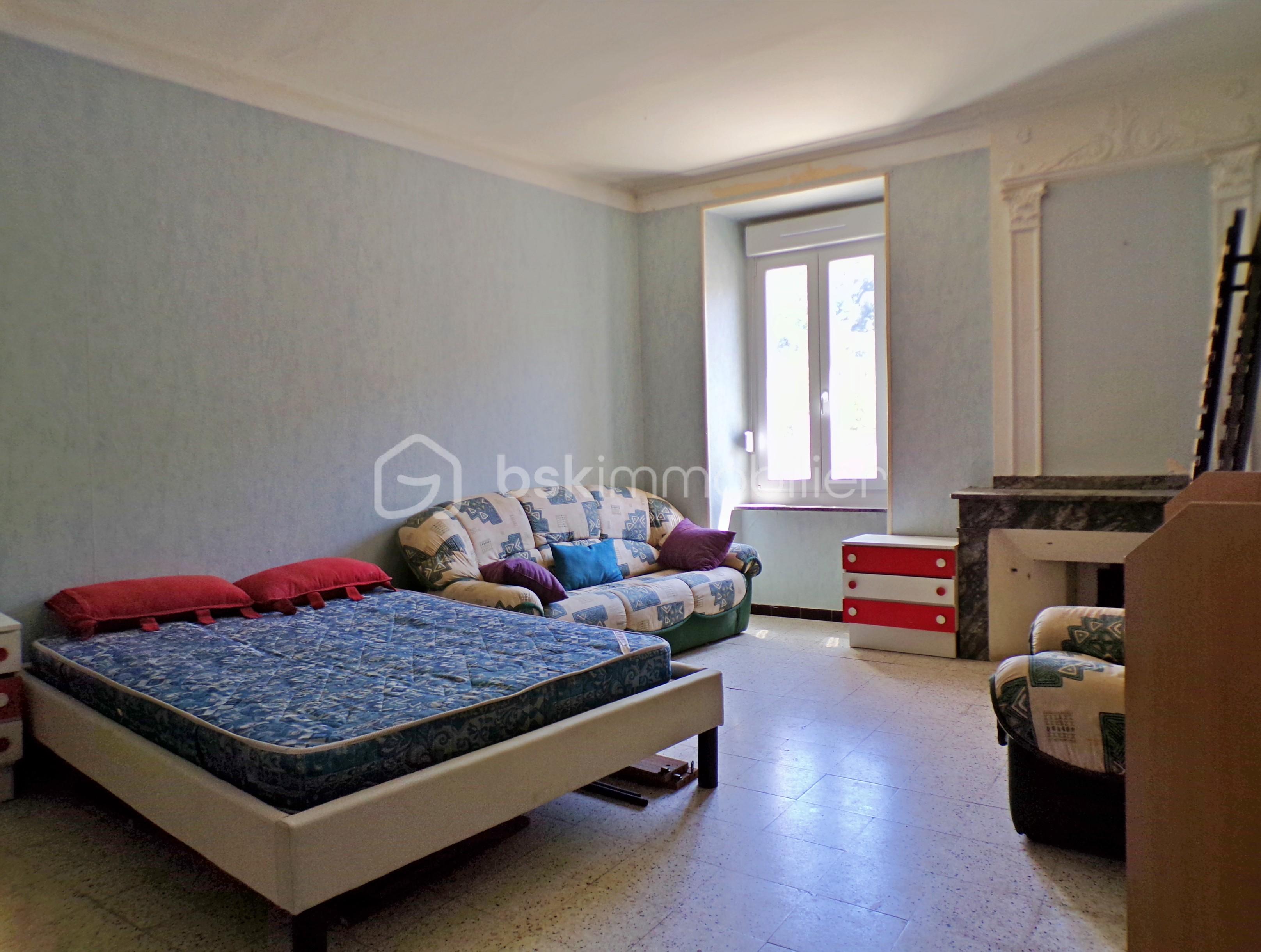 Immeuble de 325 m² - Chambre 1 grand appart.JPG