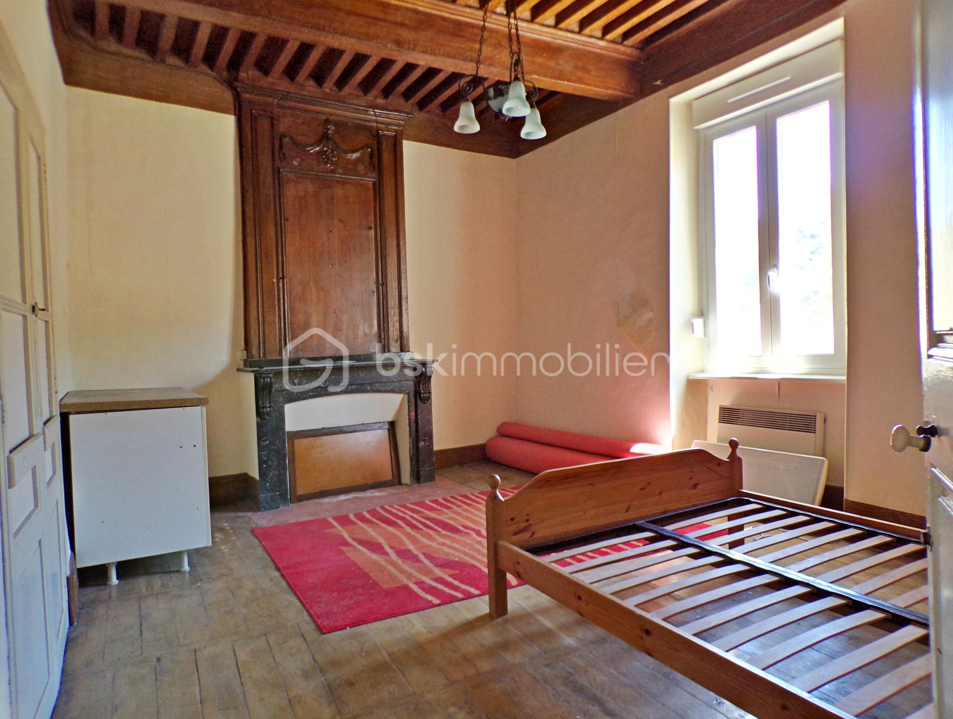 Immeuble de 325 m² - Chambre petit appart 1er.JPG