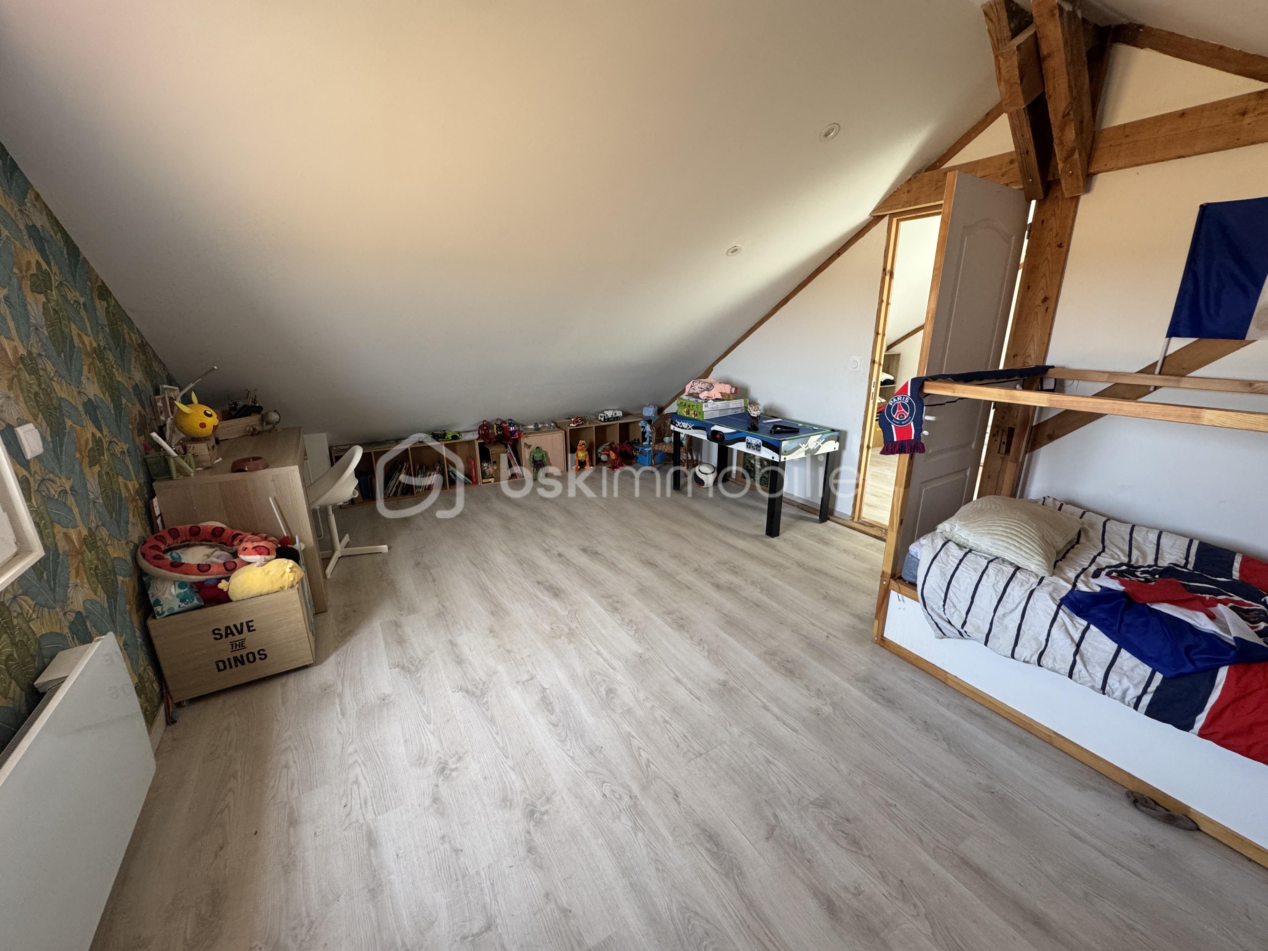 chambre etage1.jpeg
