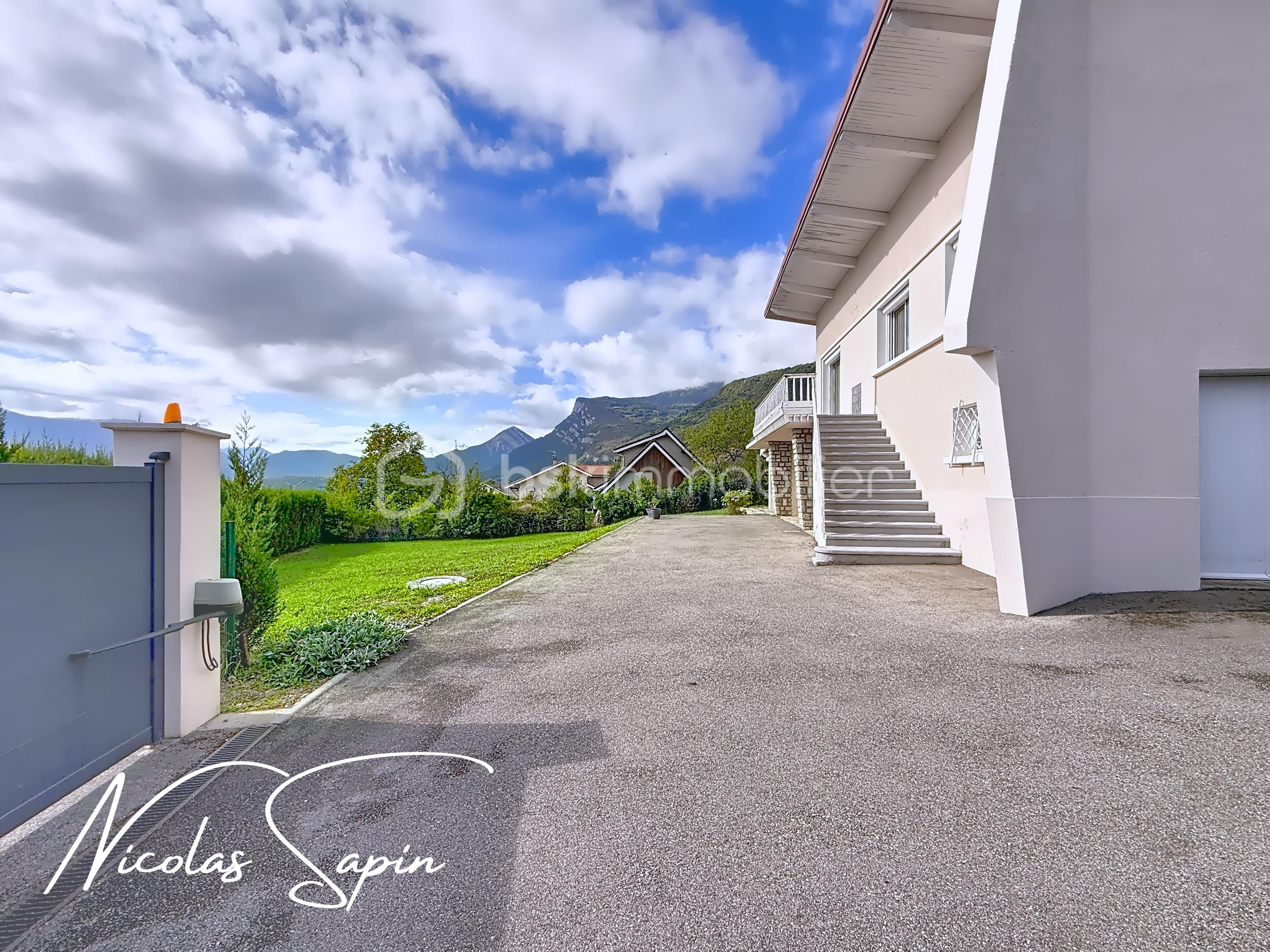Maison de 170 m² - claix_00001.jpeg