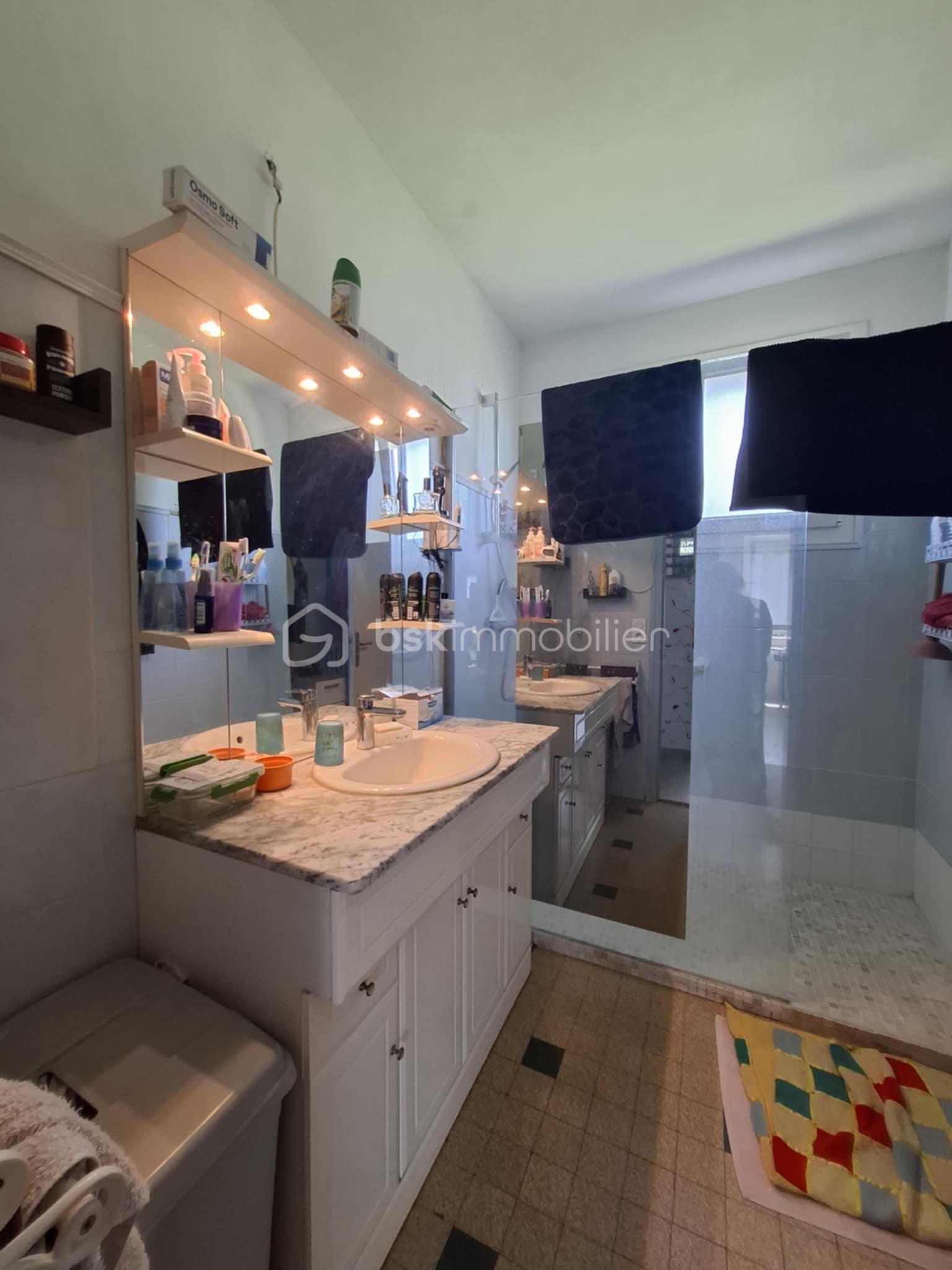 Maison de 128 m² - 30a75842-7f33-48d1-8f93-1c688b0bbe45.jpg