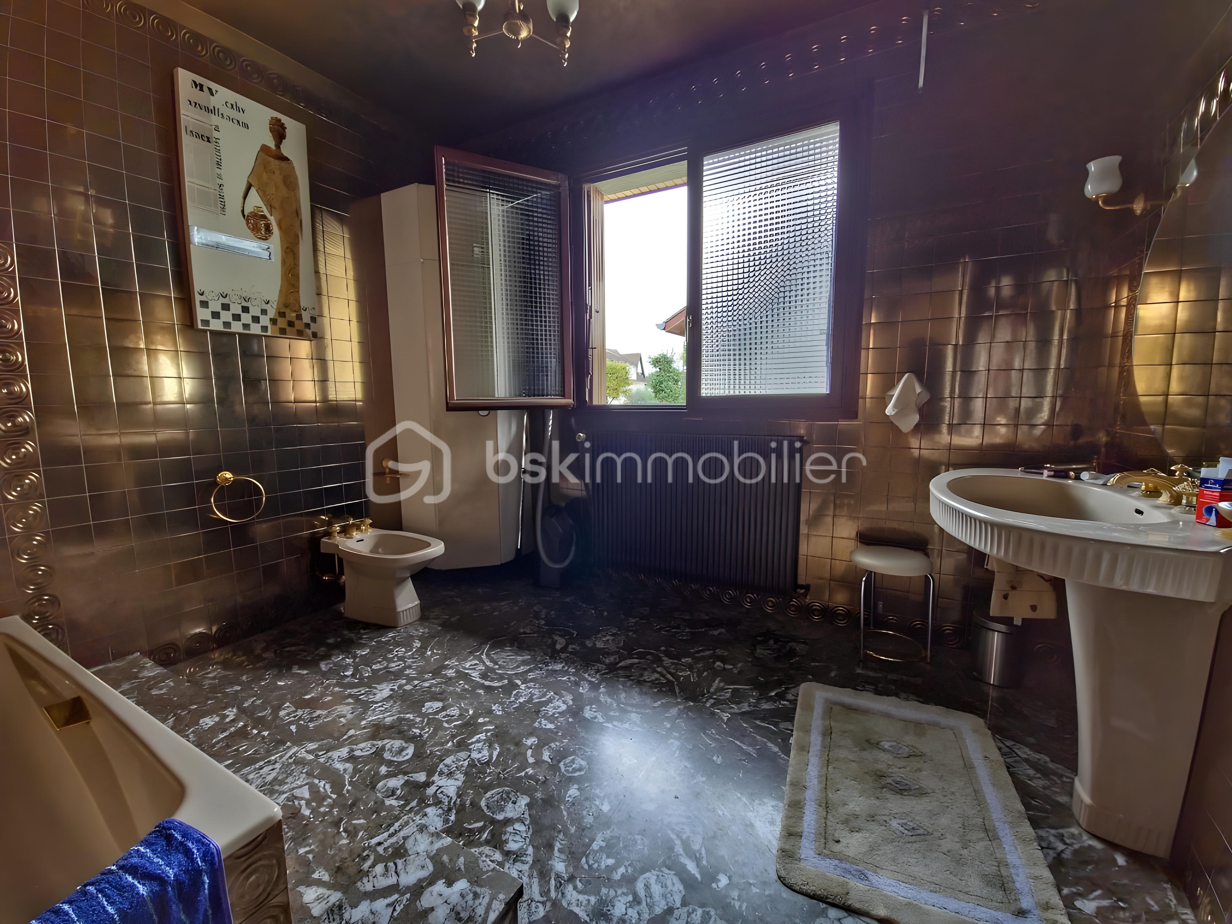 Maison de 210 m² - sdb (1).jpg