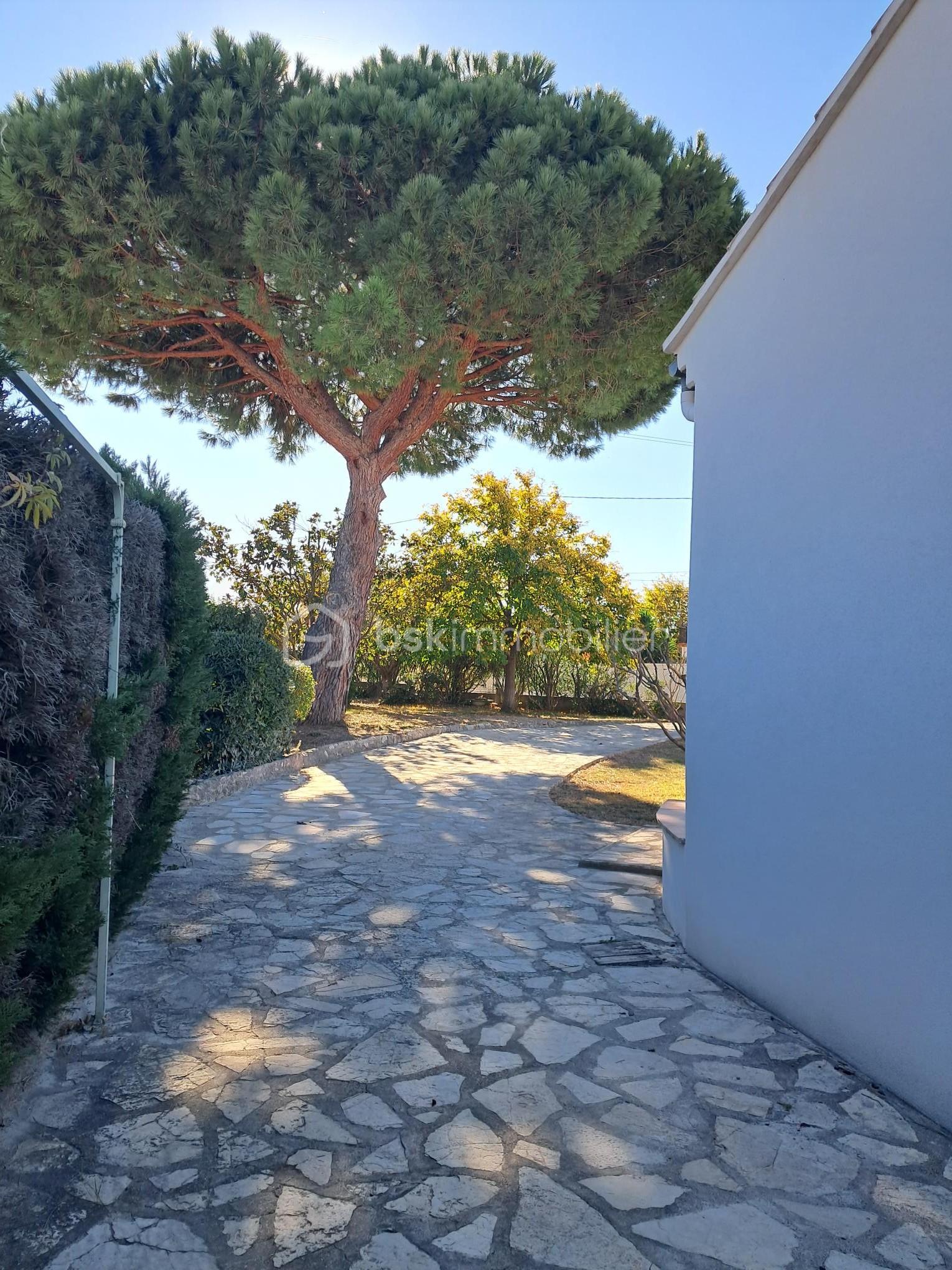 Maison traditionnelle de 180 m² - extérieur 2.jpg