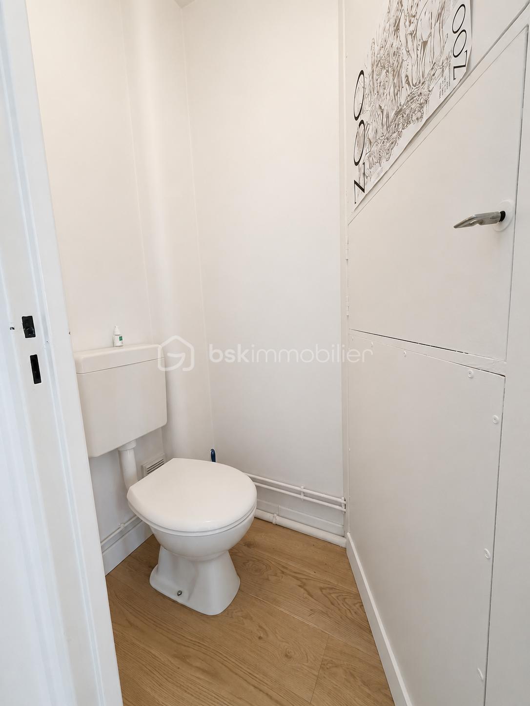 wc.png