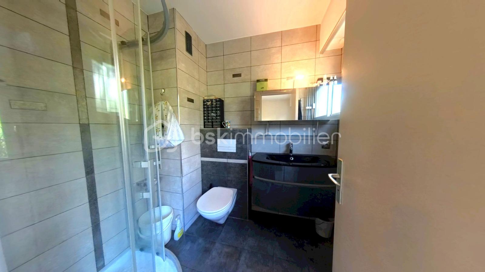 Appartement de 85 m² - PHOTO-2025-05-31-18-11-59 4.jpg