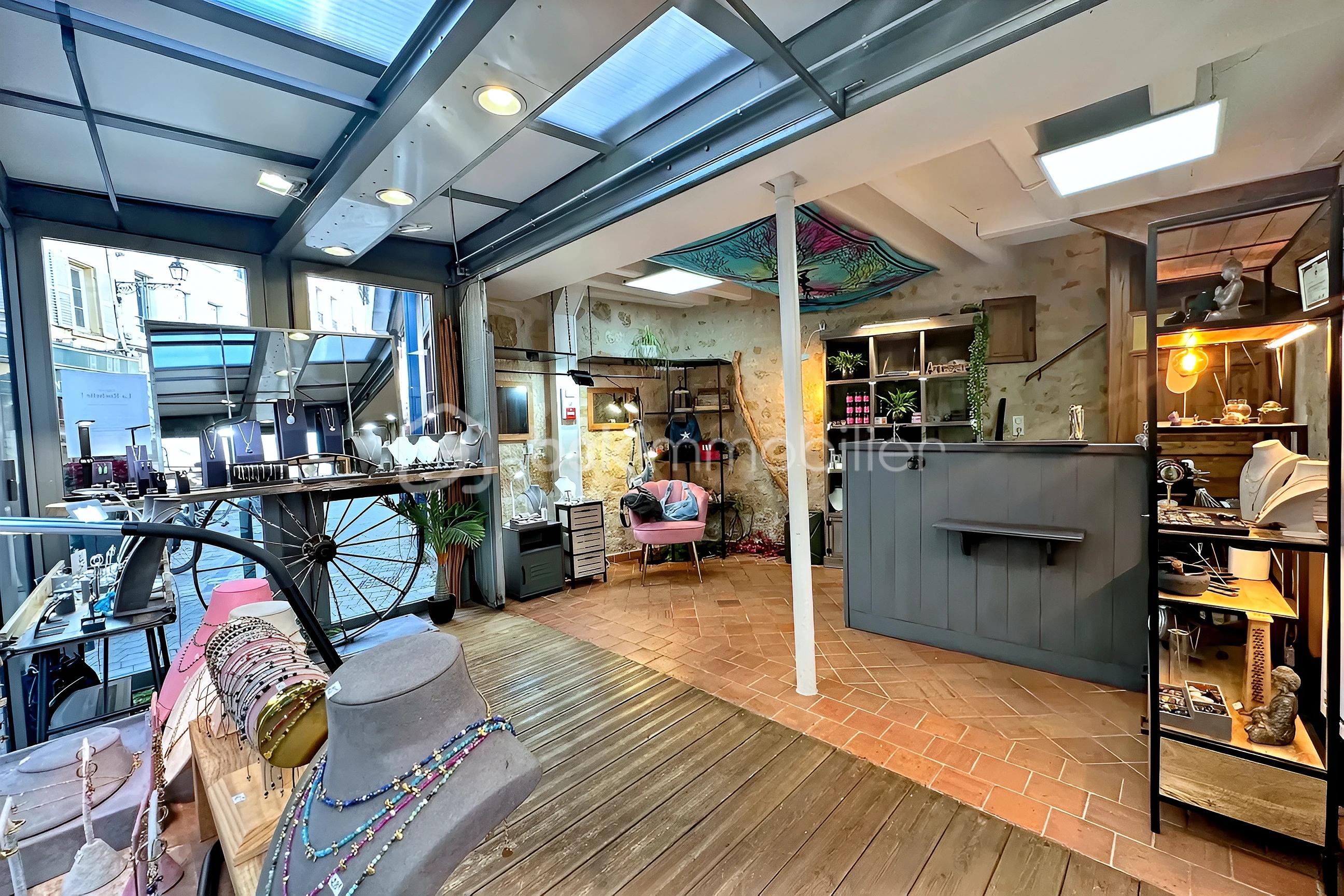 Local Commercial · à Pontoise · 19 000 €