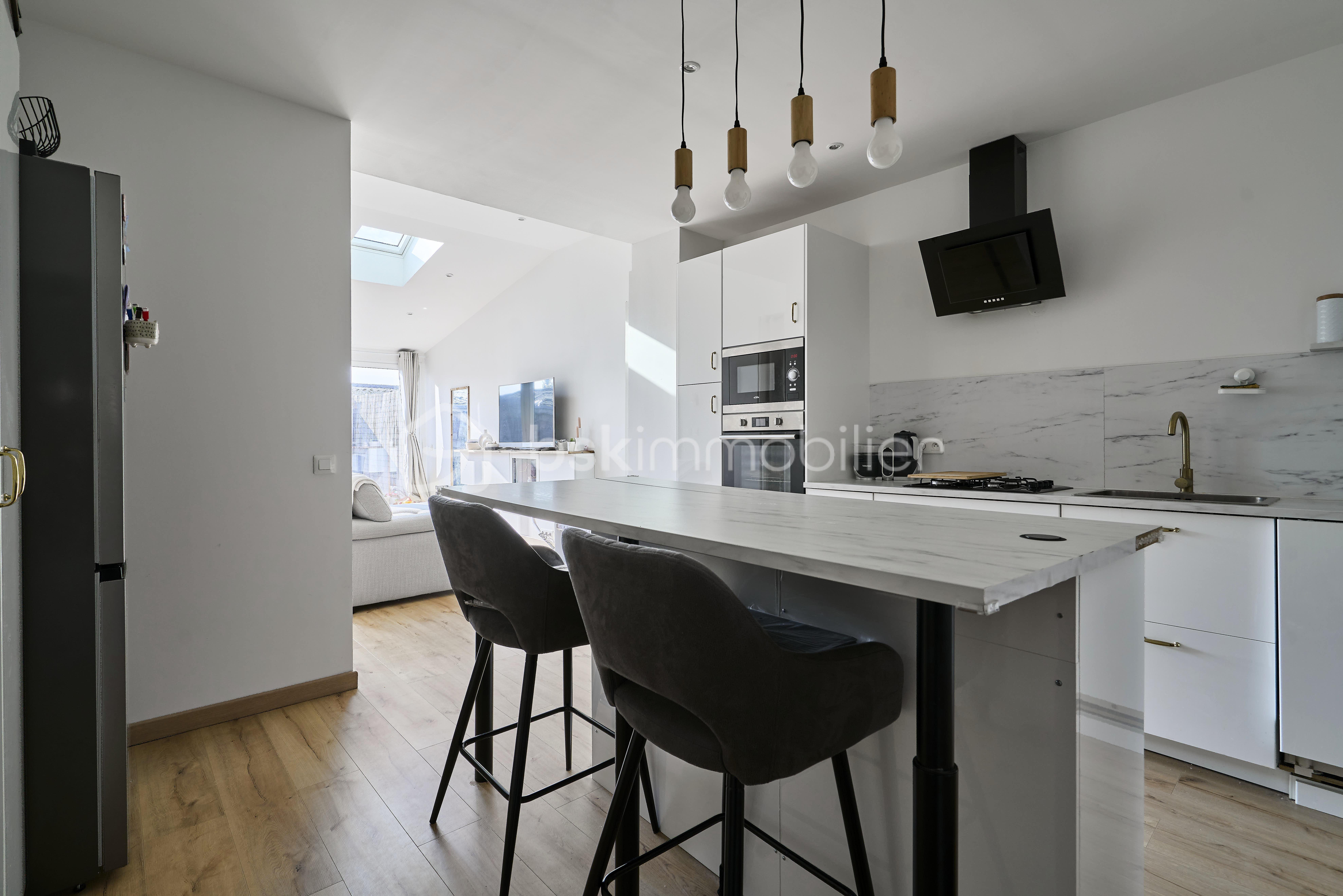 Maison de ville de 72 m² - salon c.jpg