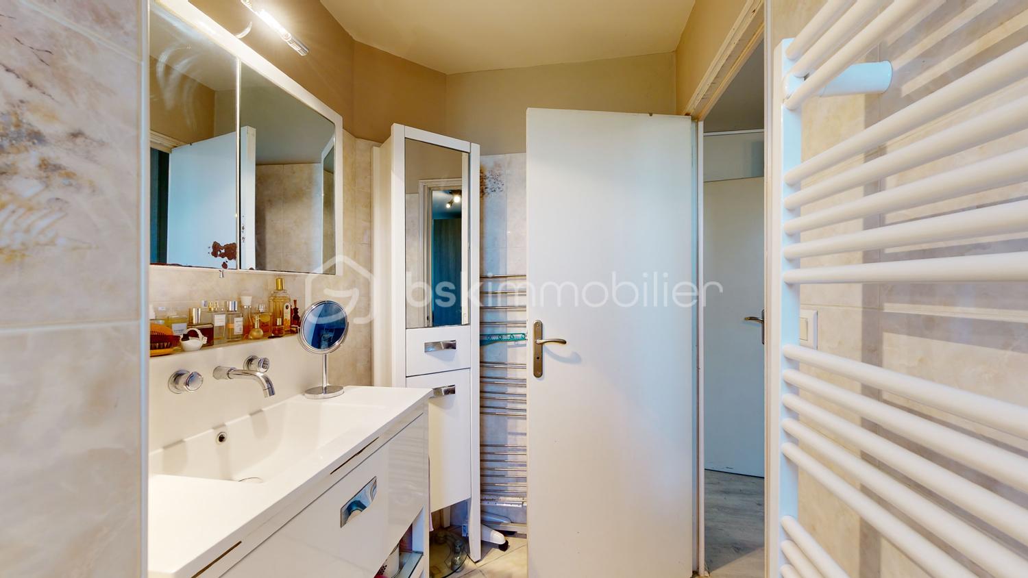 web 05 - Chambre1 SDB 02.jpg