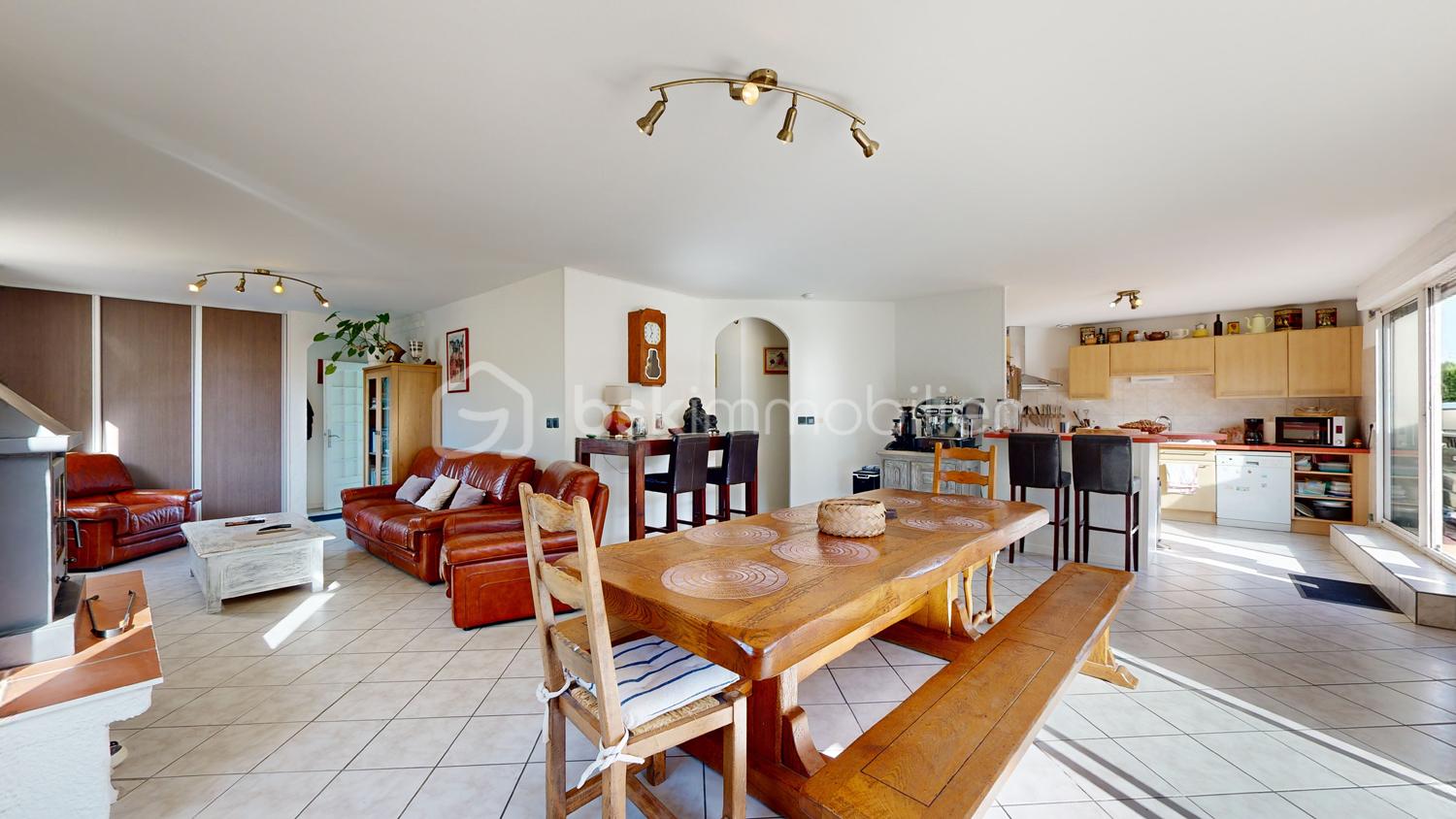 web 03 - Pièce de vie 01.jpg