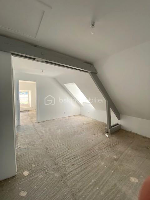 Maison de 141 m² - piece palière.jpg