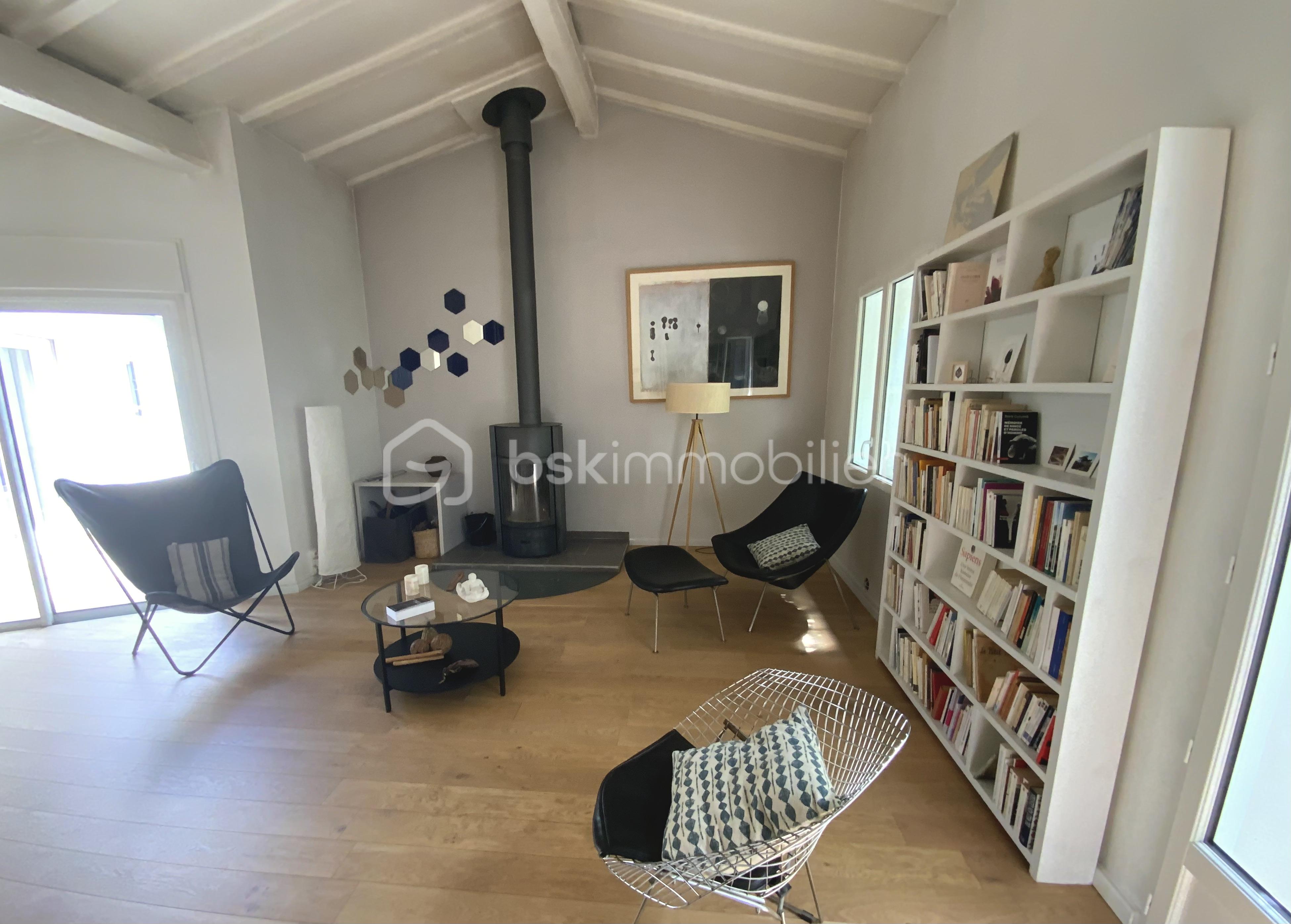 Maison de 130 m² - 3 SALON.jpg