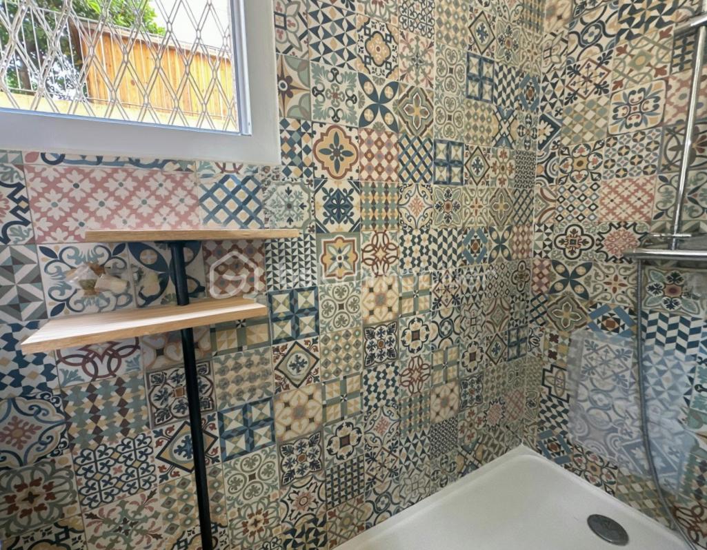 Appartement de 58 m² - douche 1.png