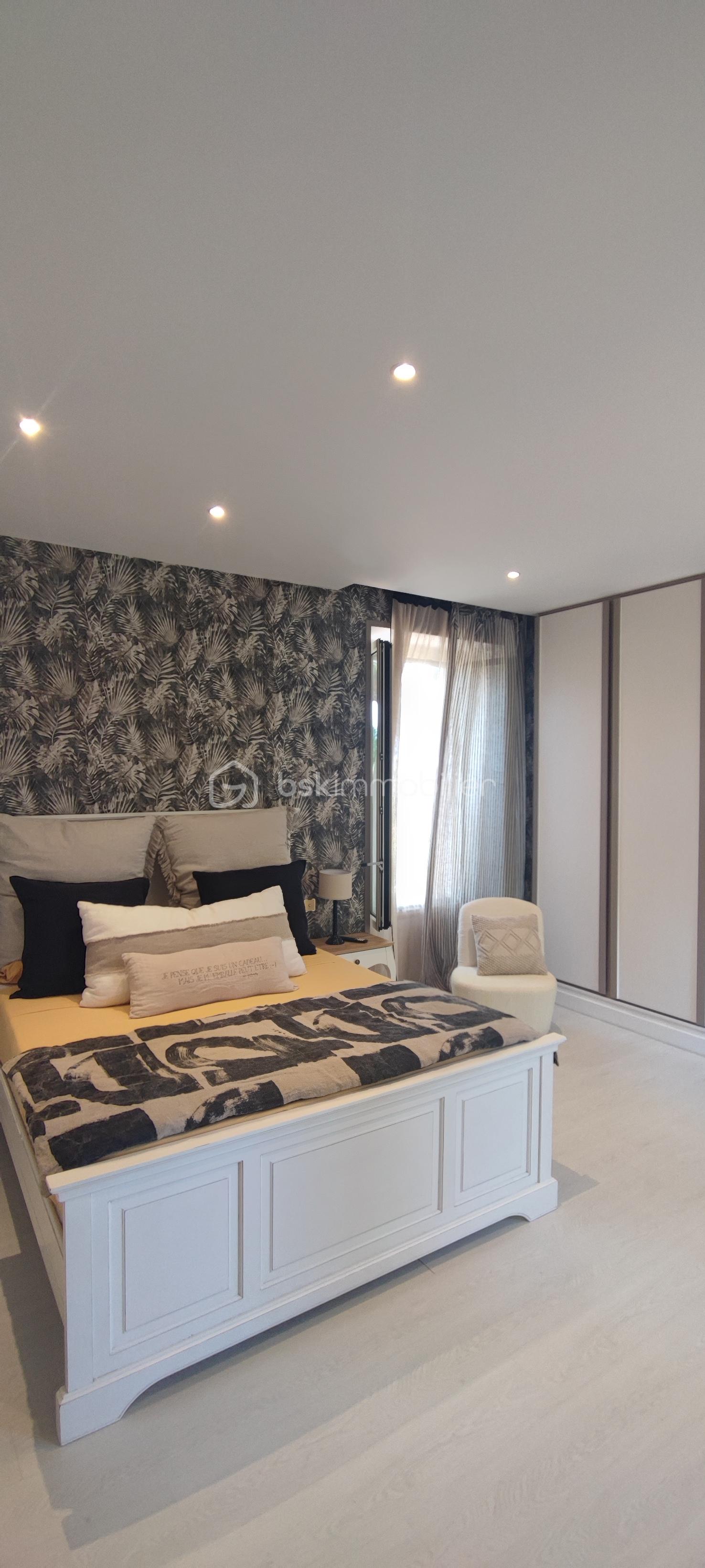 Maison en pierre de 180 m² - foquet Suite P 2.jpg