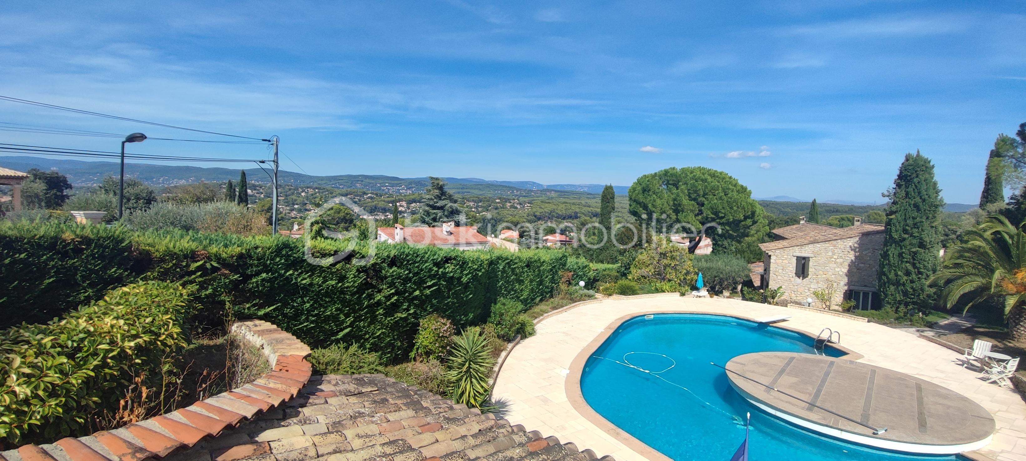 Maison en pierre de 180 m² - foquet vue panoramique piscine.jpg
