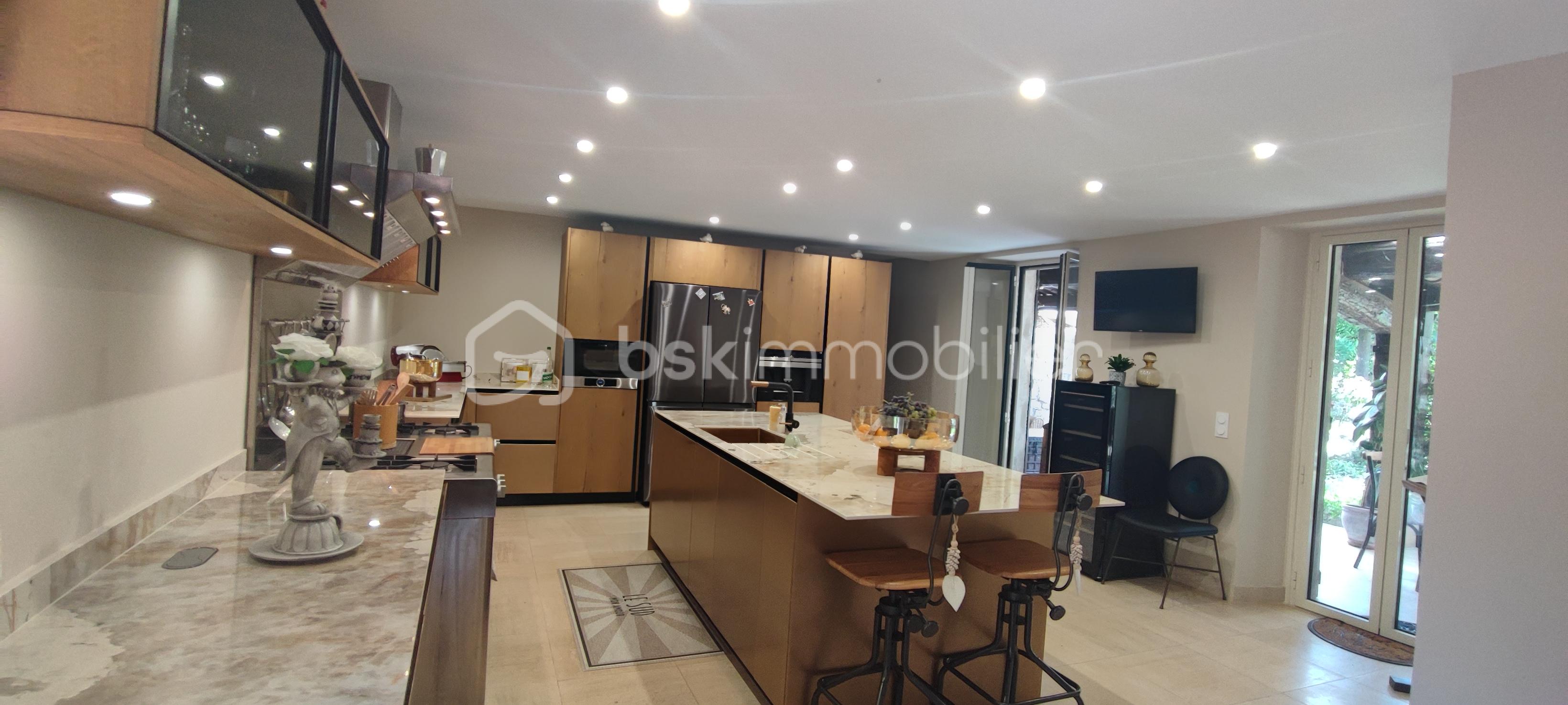 Maison en pierre de 180 m² - foquet cuis 1.jpg