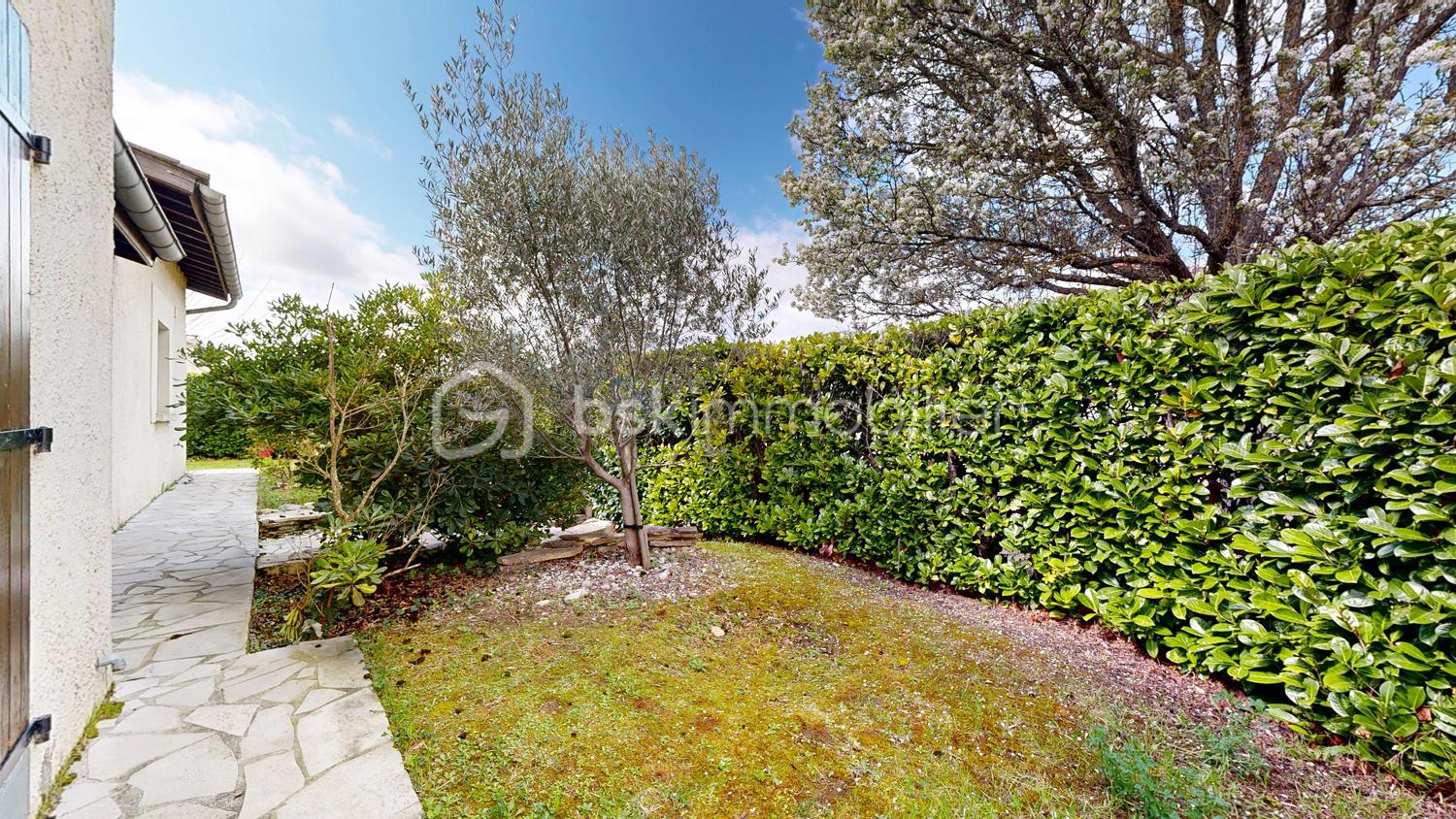 Demeure de 137 m² - web 00 - Extérieur (5).jpg