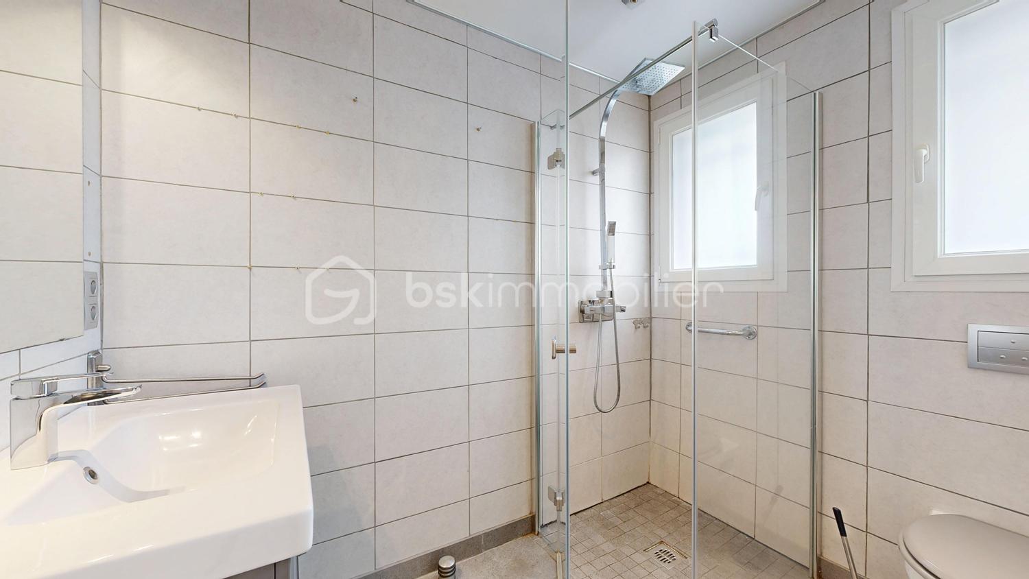 Demeure de 137 m² - web 06 - SDB (1).jpg