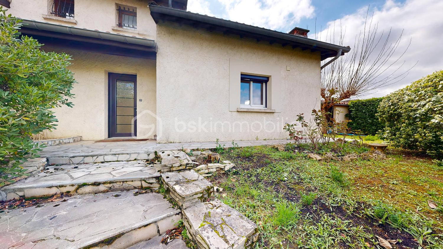 Demeure de 137 m² - web 00 - Extérieur (2).jpg