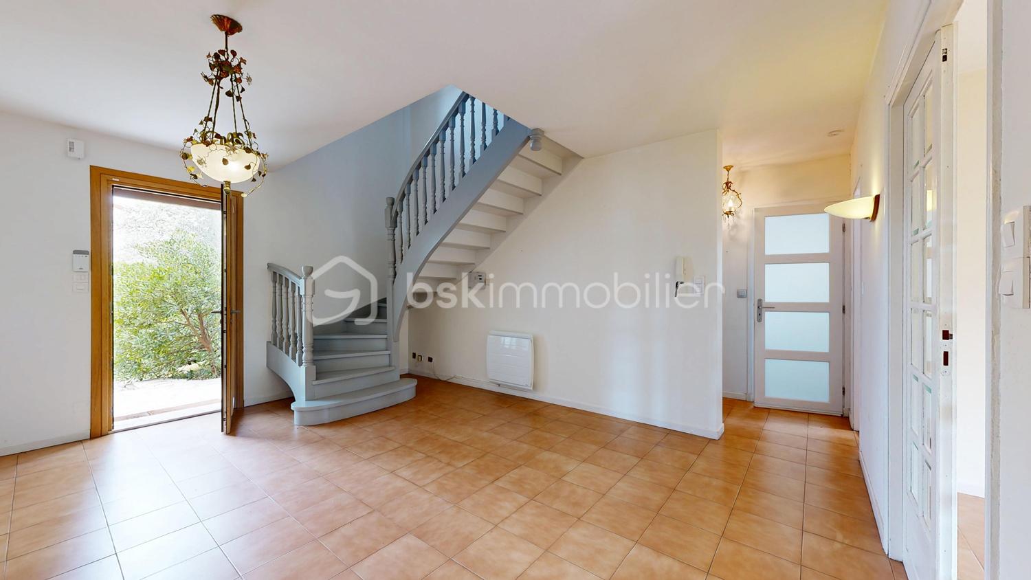 Demeure de 137 m² - web 02 - Hall d'entrée (3).jpg