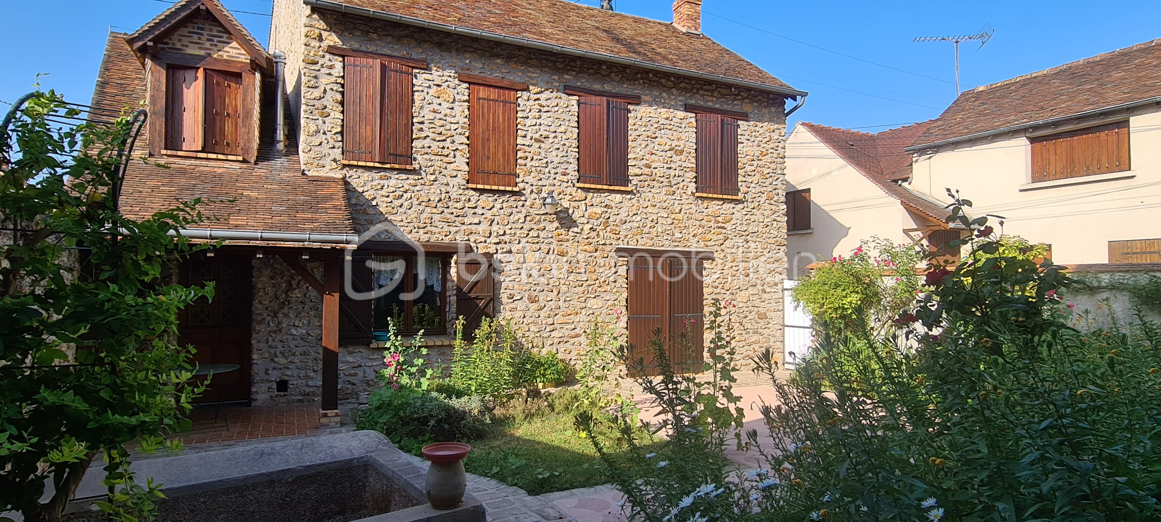 Maison de 256,55 m² - 20250701_185420.jpg