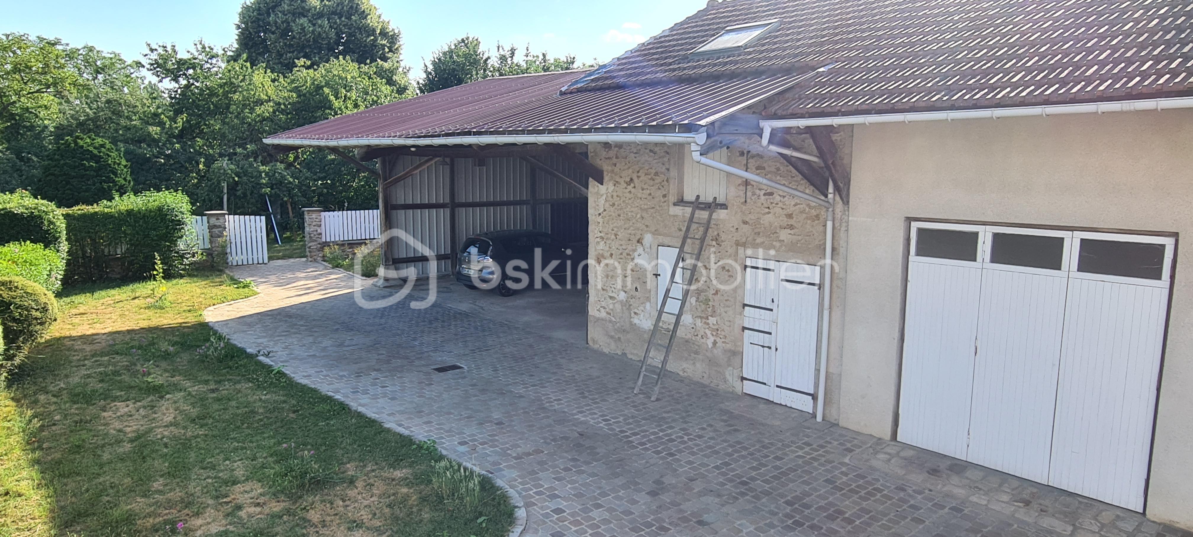 Maison de 256,55 m² - 20250701_182734.jpg