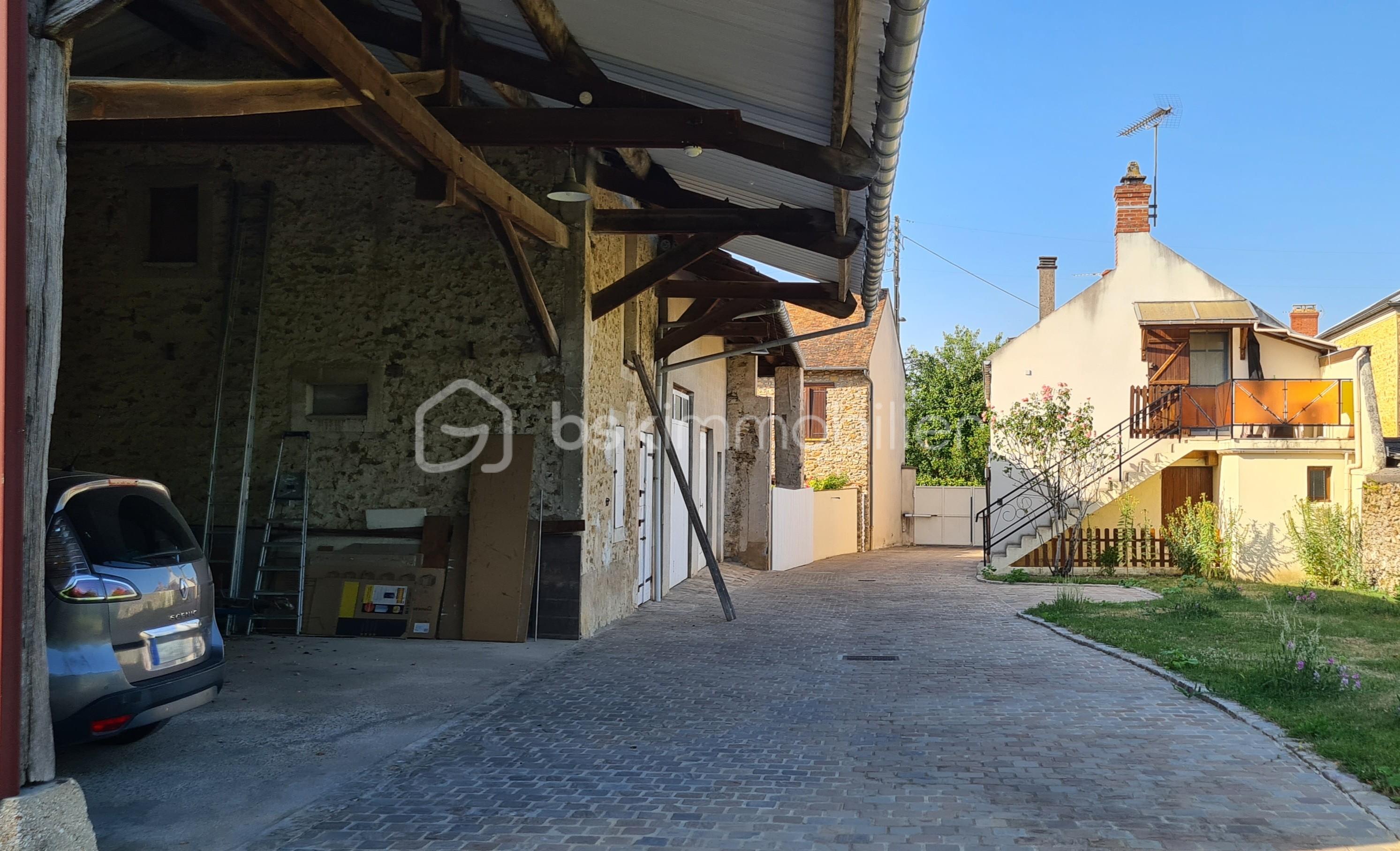 Maison de 256,55 m² - 20250701_185011.jpg
