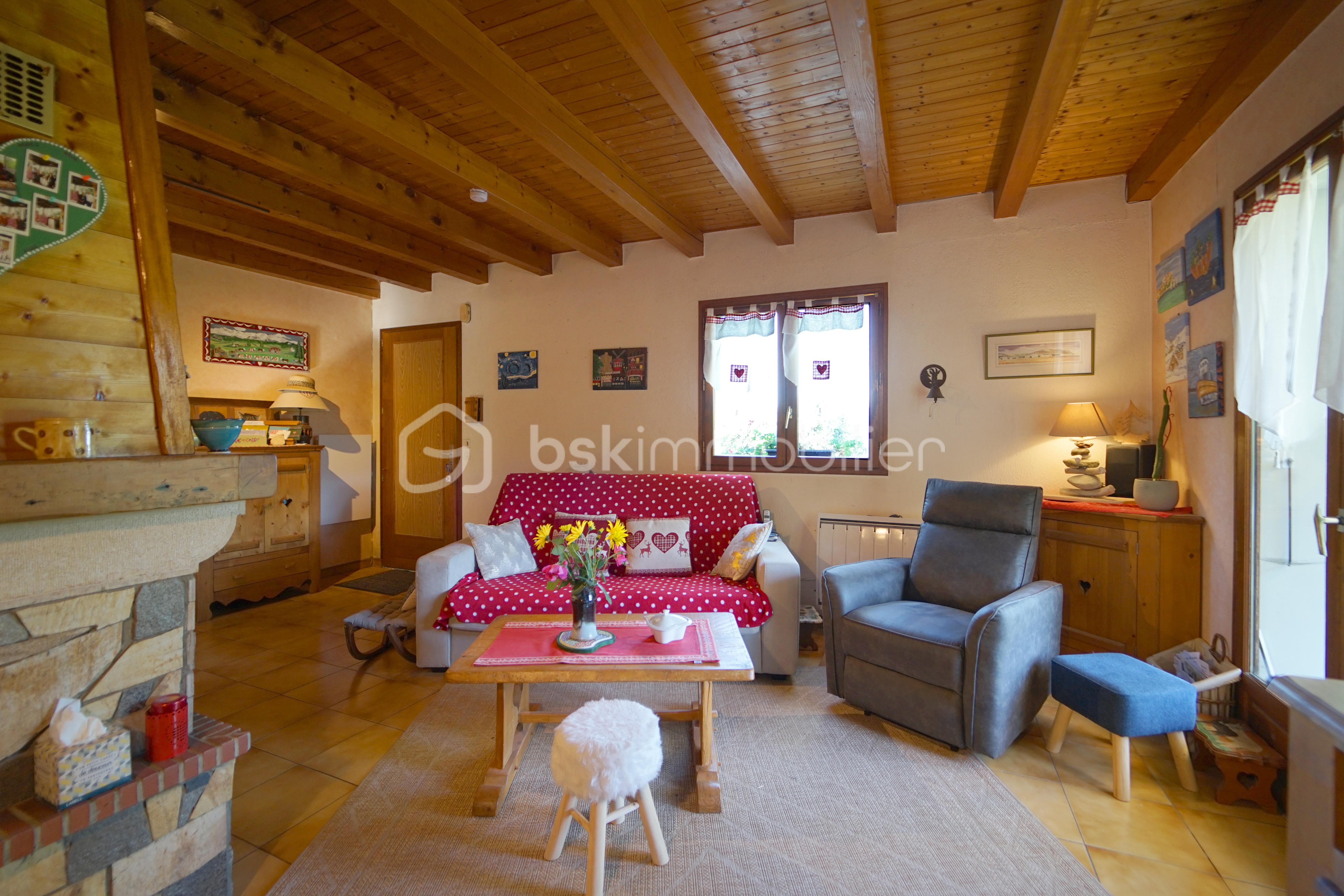 Maison traditionnelle de 95,50 m² - salon.JPG