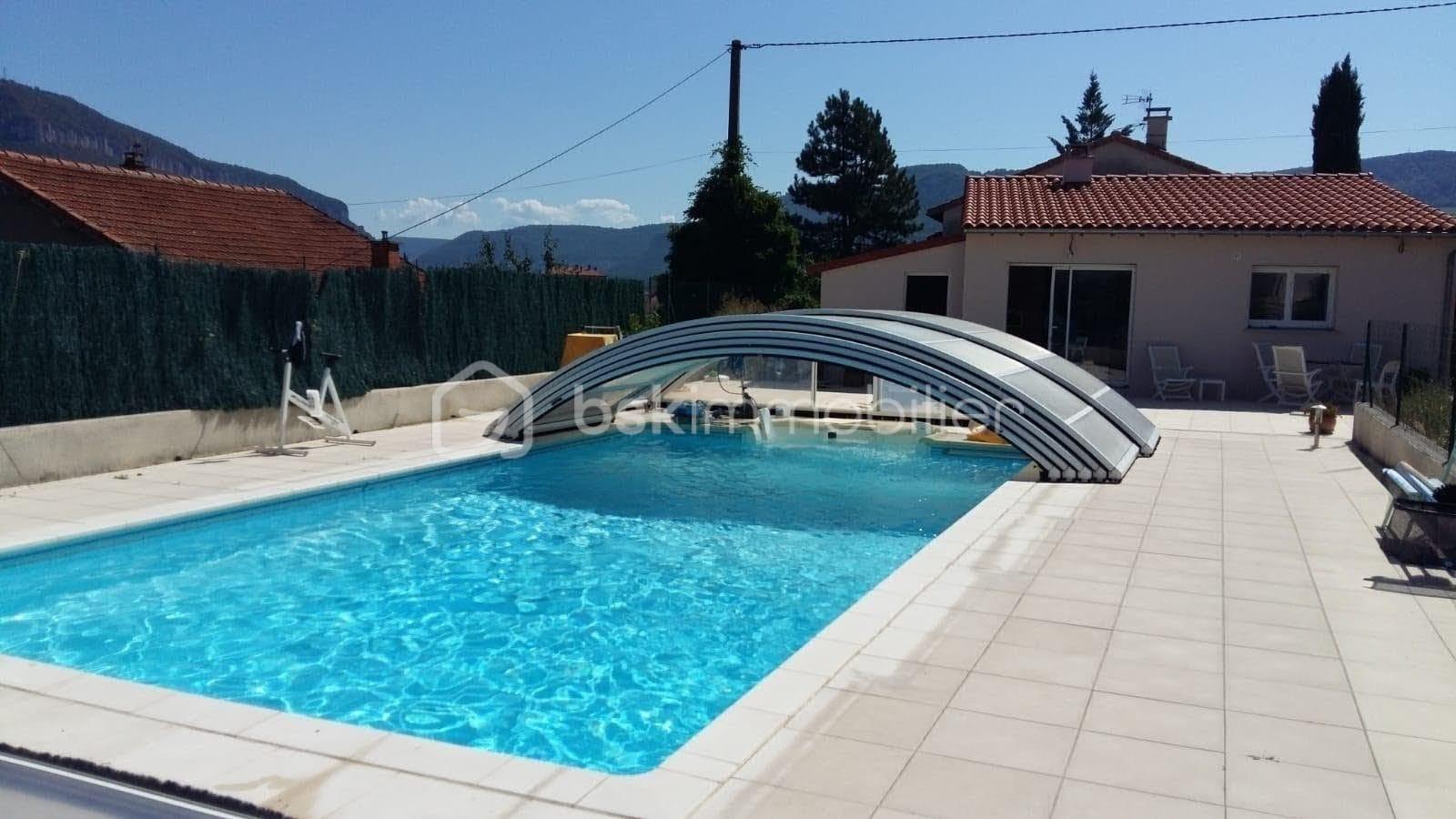 Photo piscine.jpeg