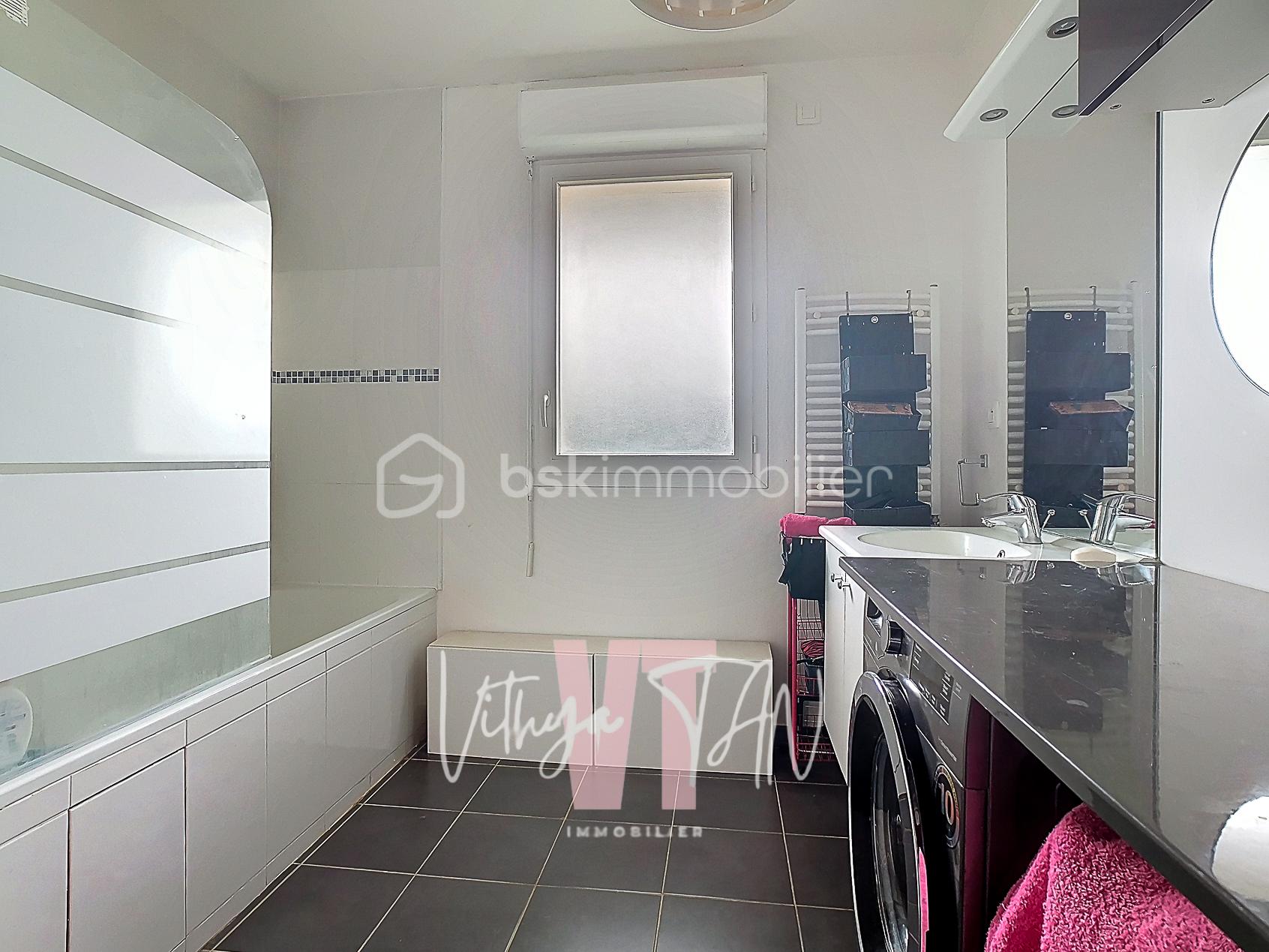Appartement de 59 m² - 13 SDB-2.jpg
