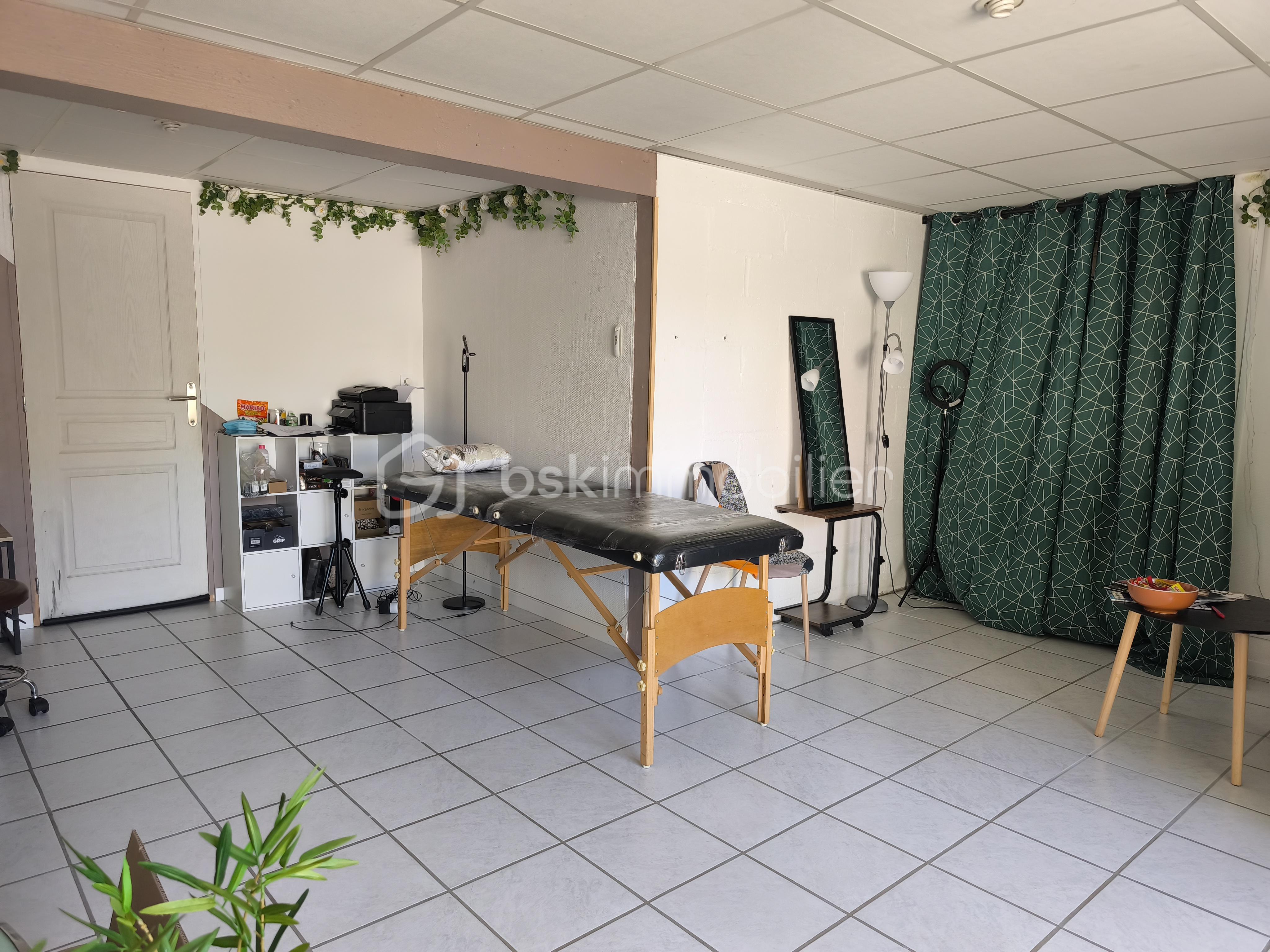 Maison traditionnelle de 118 m² - 1753855593078.jpg