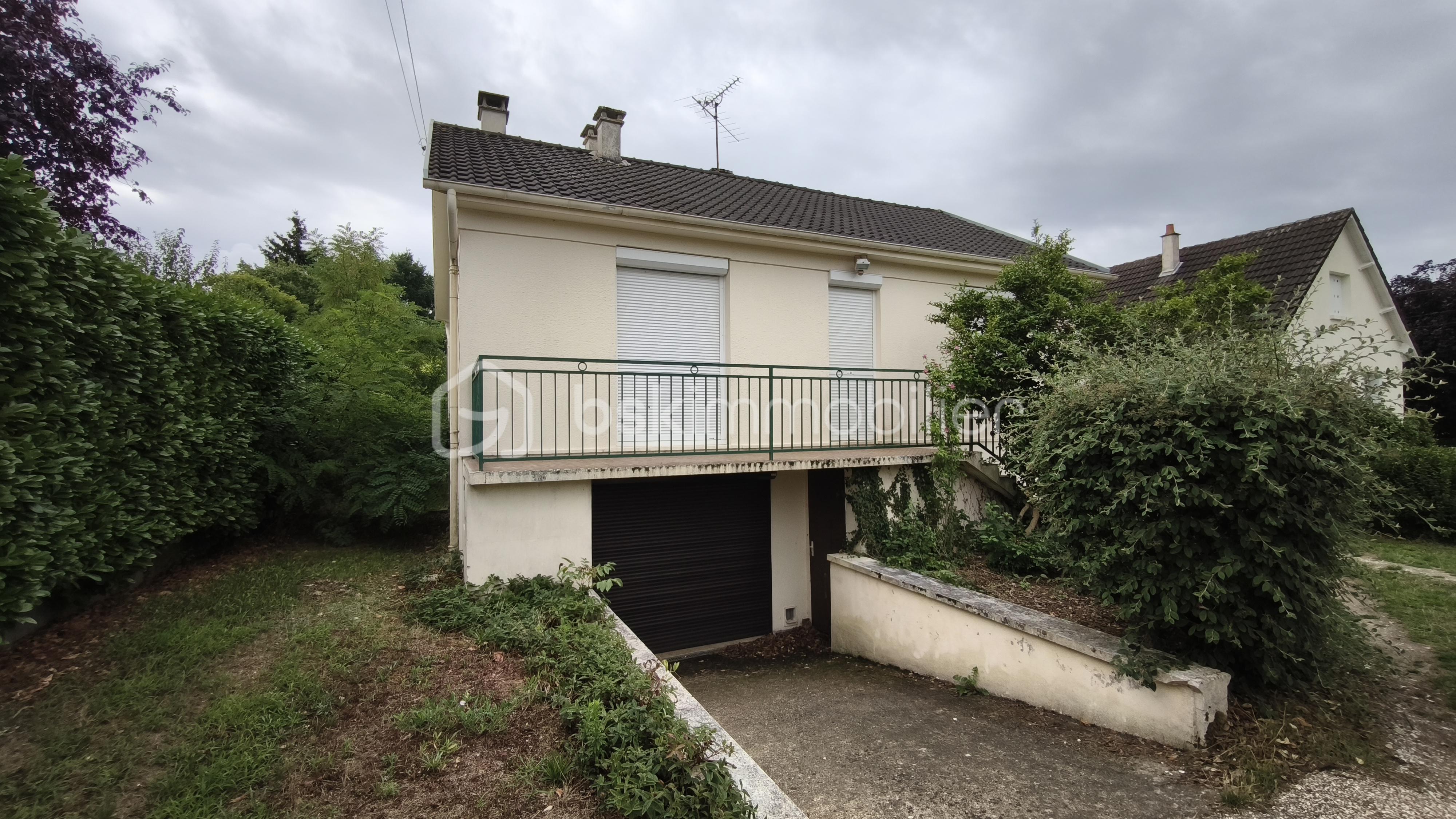Maison traditionnelle de 118 m² - 1753869262294.jpg