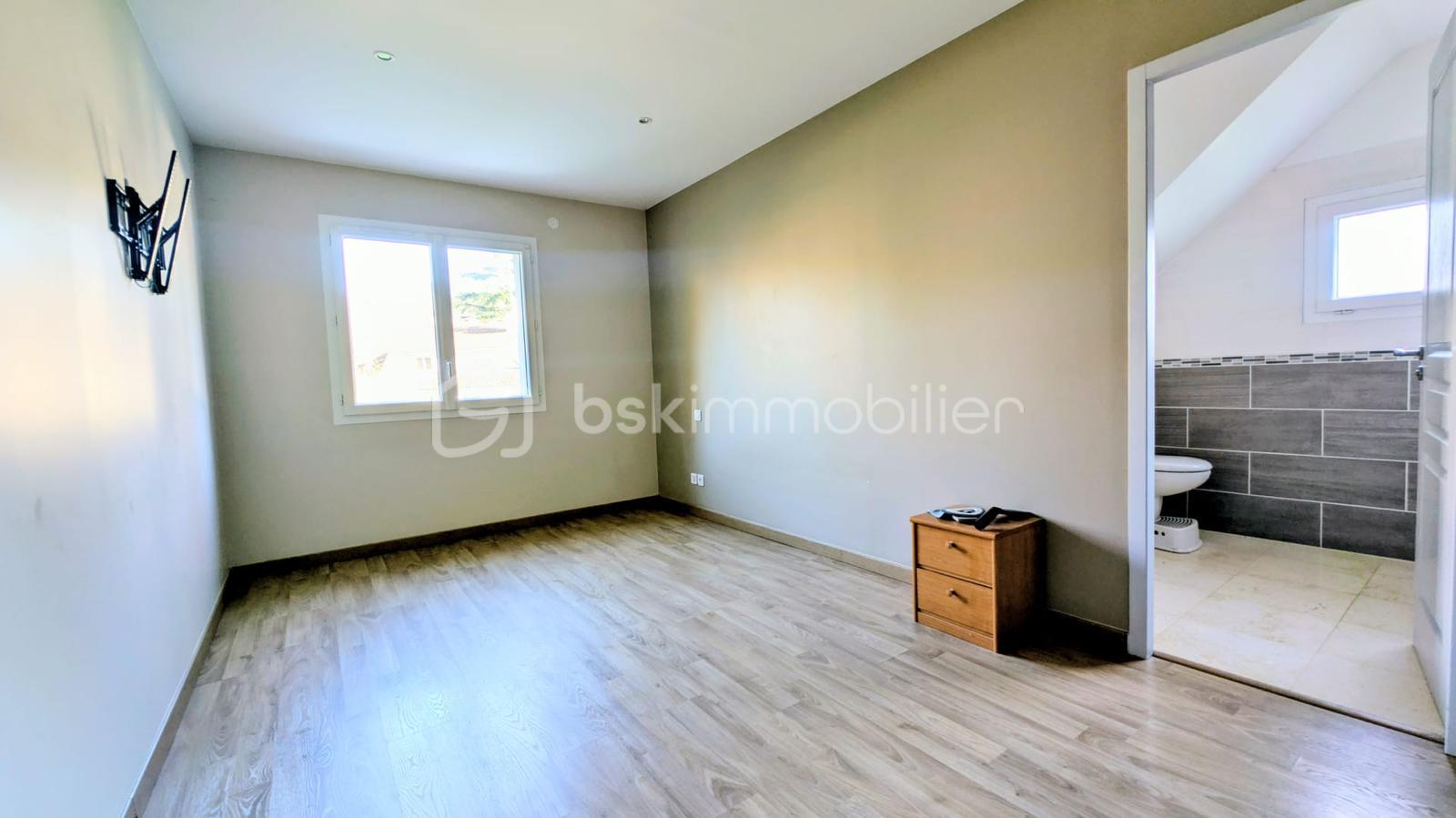 Maison de 100 m² - WhatsApp Image 2026-01-12 at 10.04.30 (3).jpeg