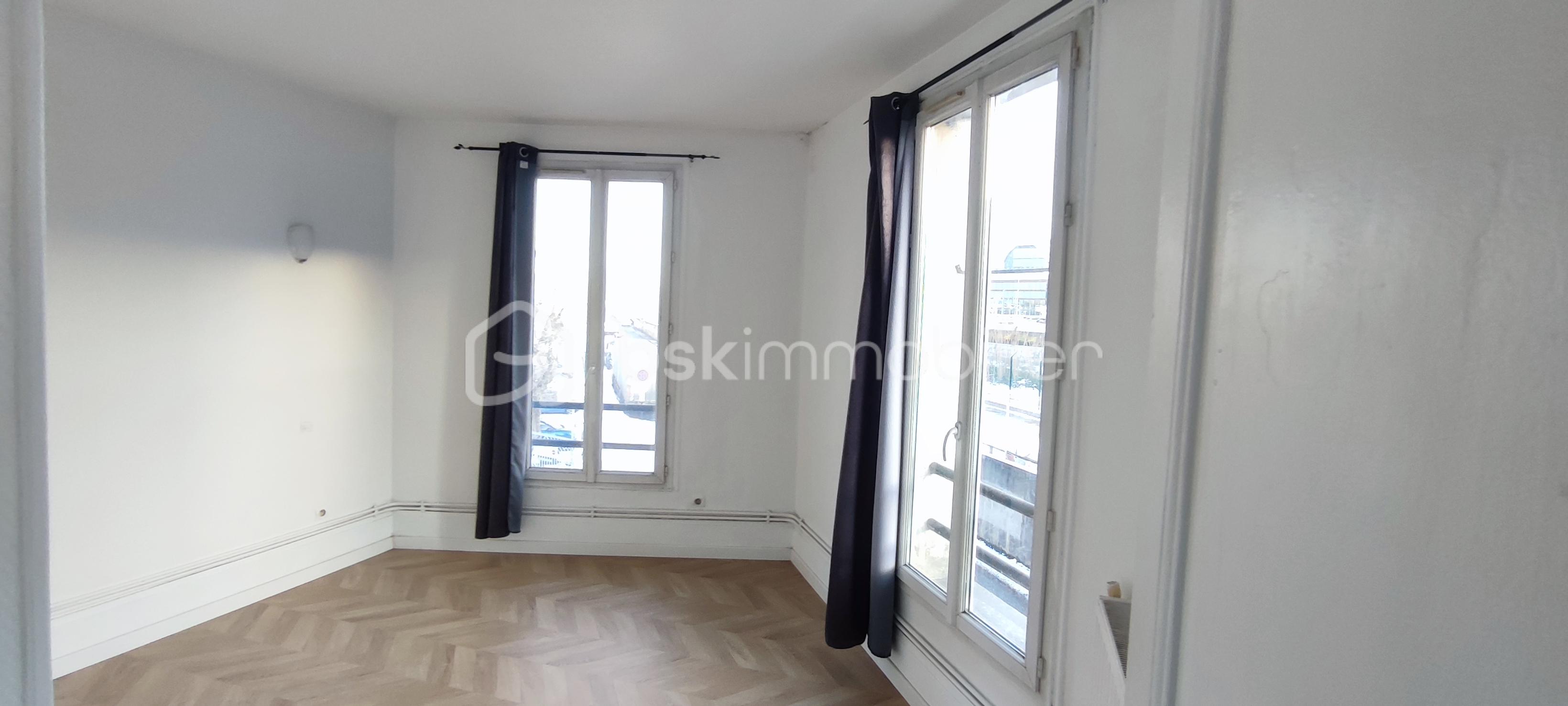 Appartement de 35 m² - chambre pantin.jpg
