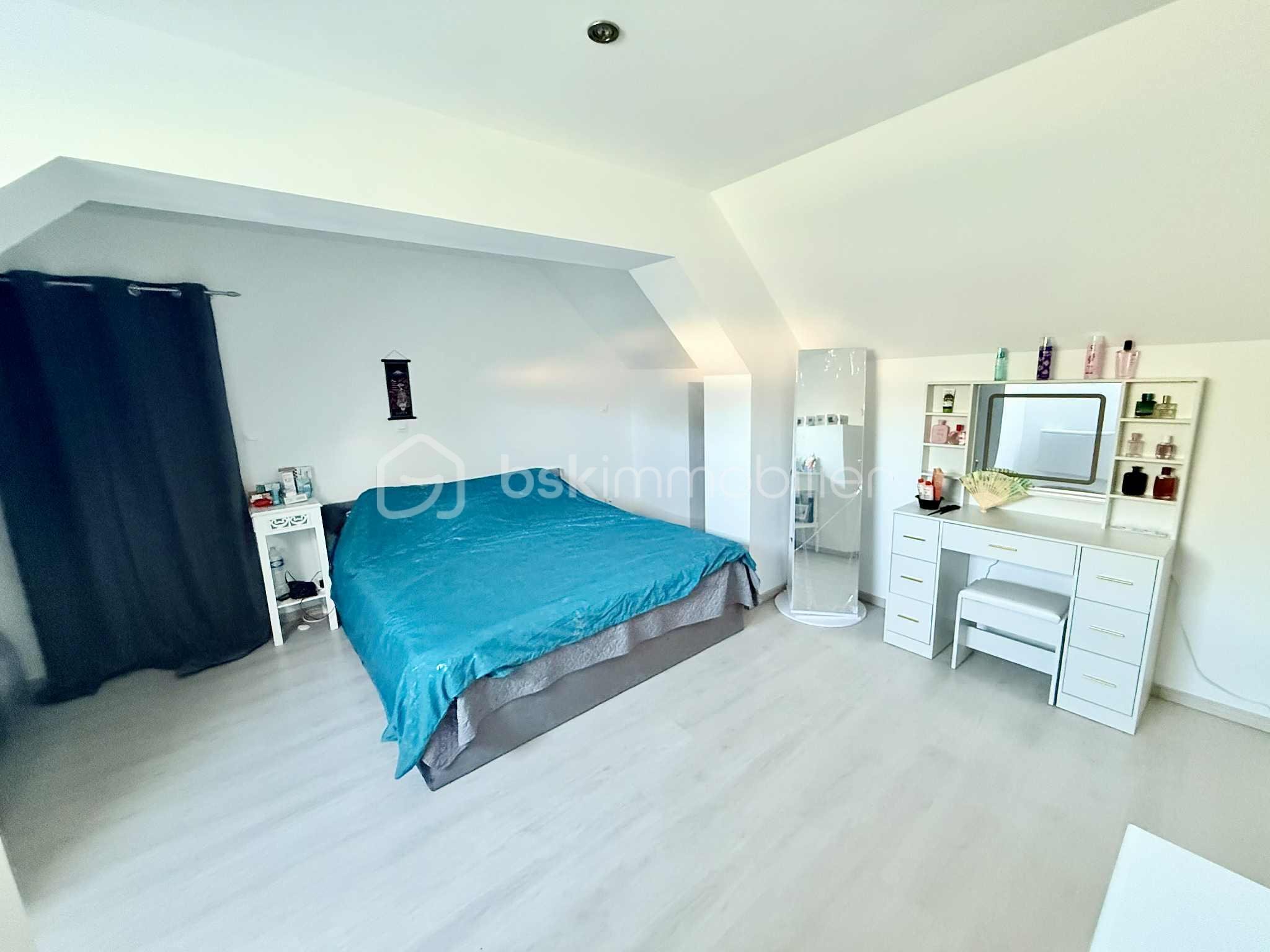 Maison de 147 m² - 1145c4dd-92ae-49a3-9618-e6df295b6df4.jpg