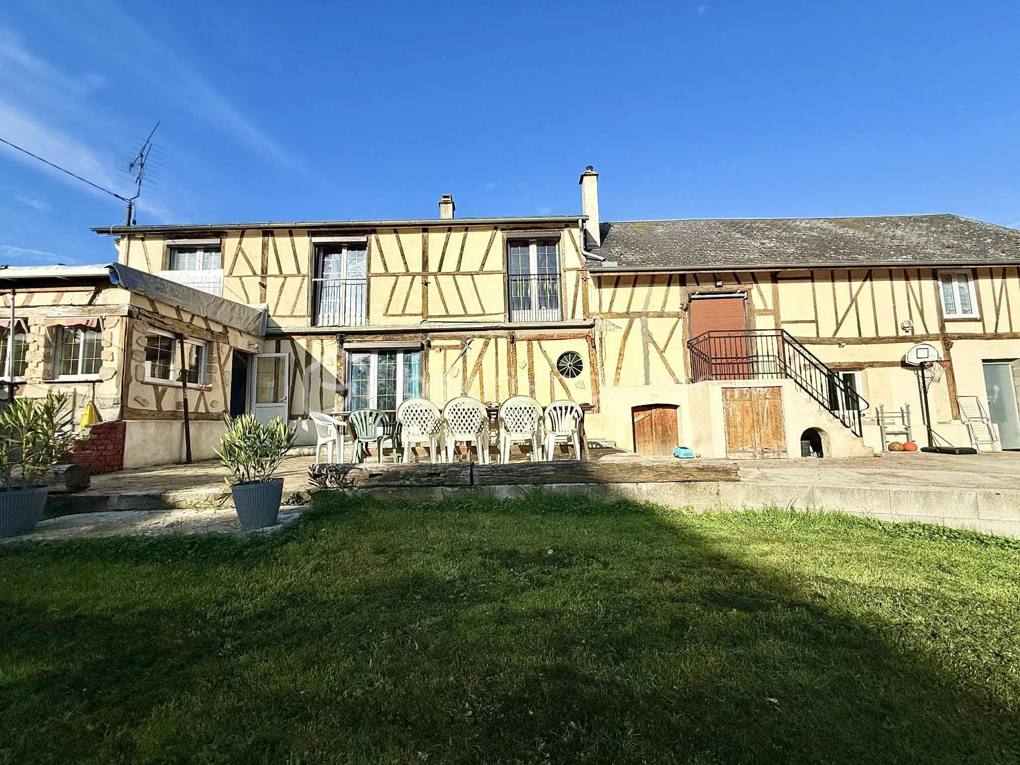 Maison de 147 m² - a8303b66-db3f-4d46-894a-646023491e07.jpg