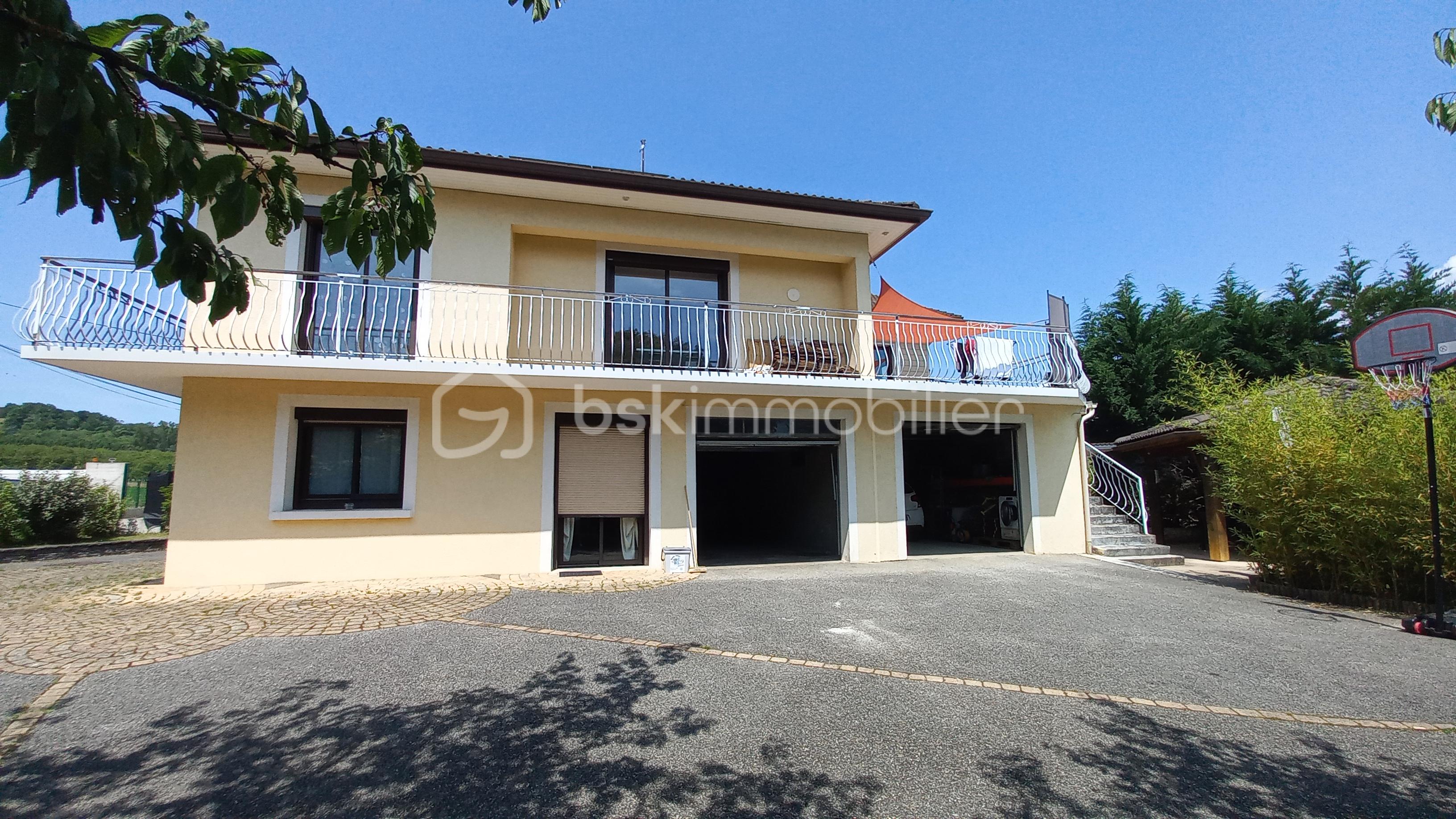 Maison traditionnelle de 180 m² - 20250603_145032.jpg