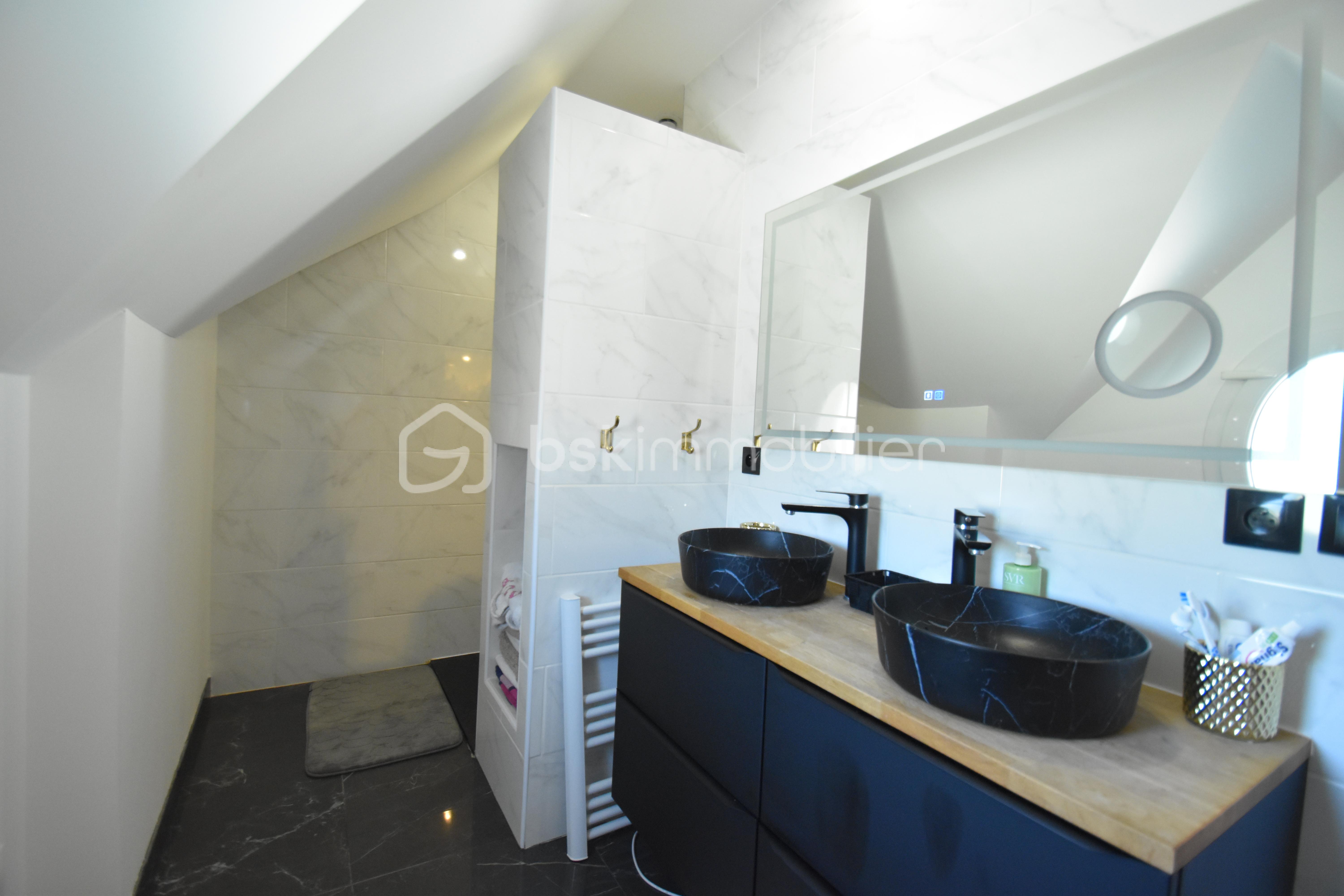 Pavillon de 158 m² - sdb1.JPG